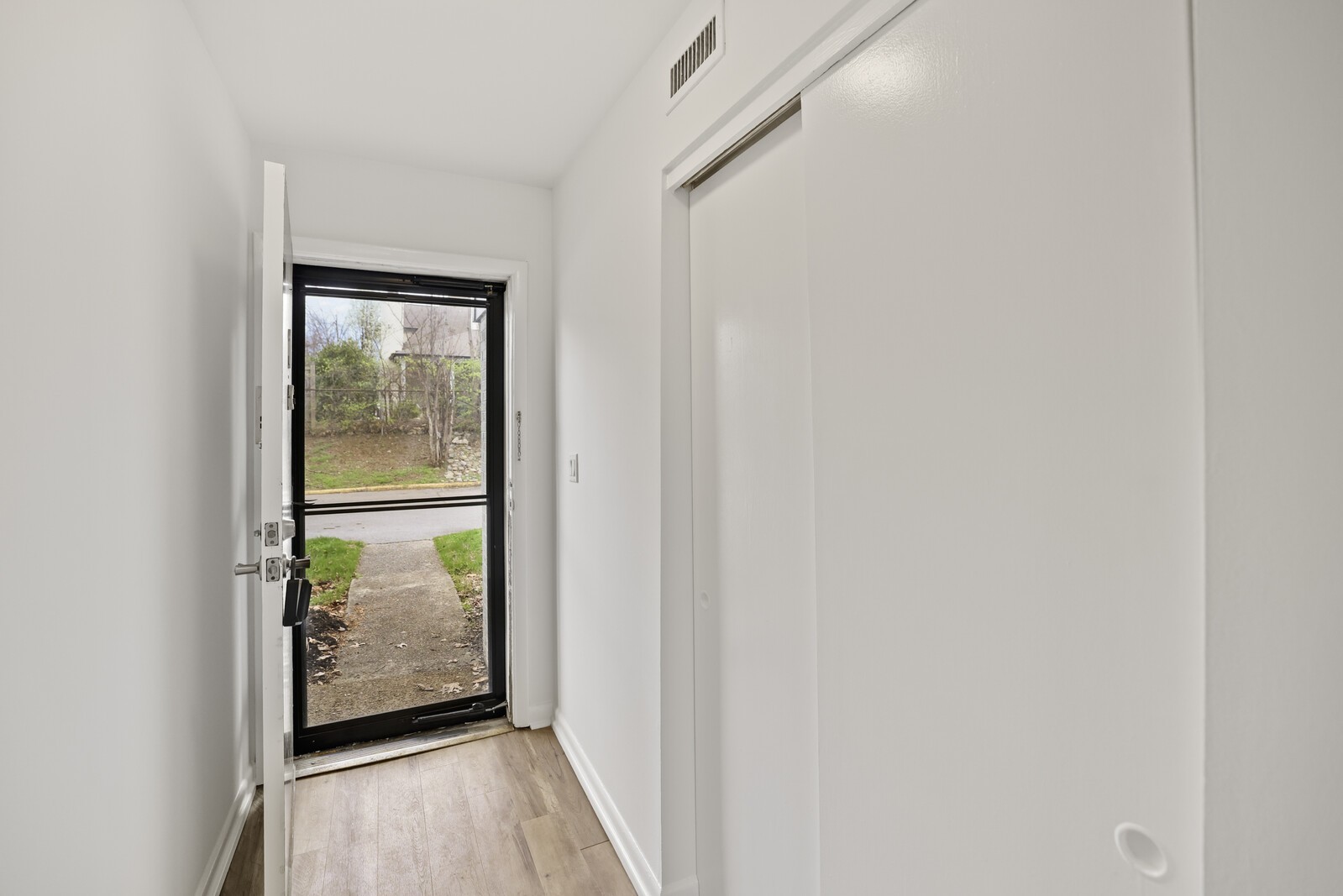 1900 Richard Jones Rd Unit: K1