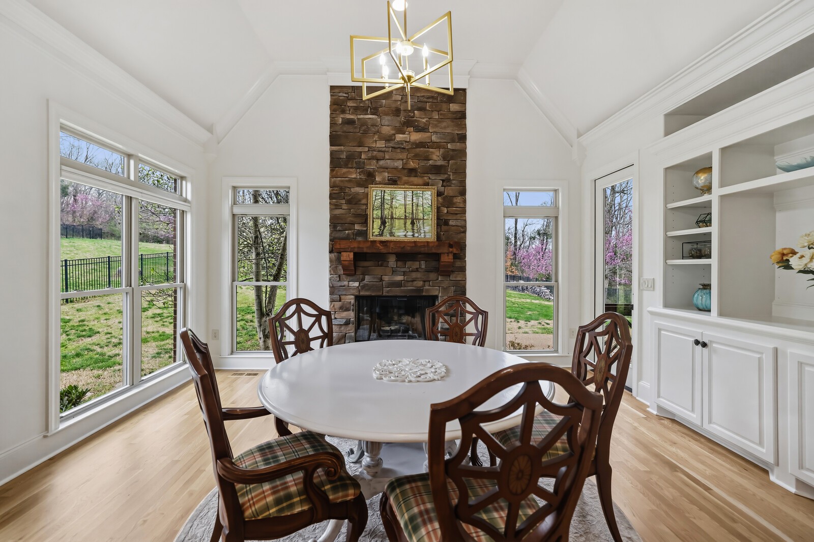 1432 Wolf Creek Dr