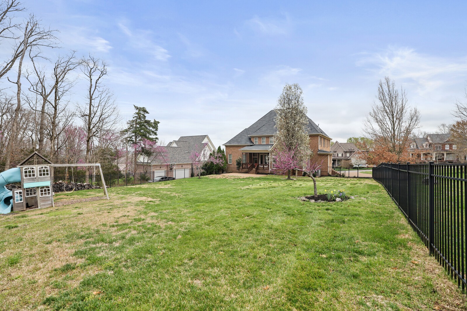 1432 Wolf Creek Dr