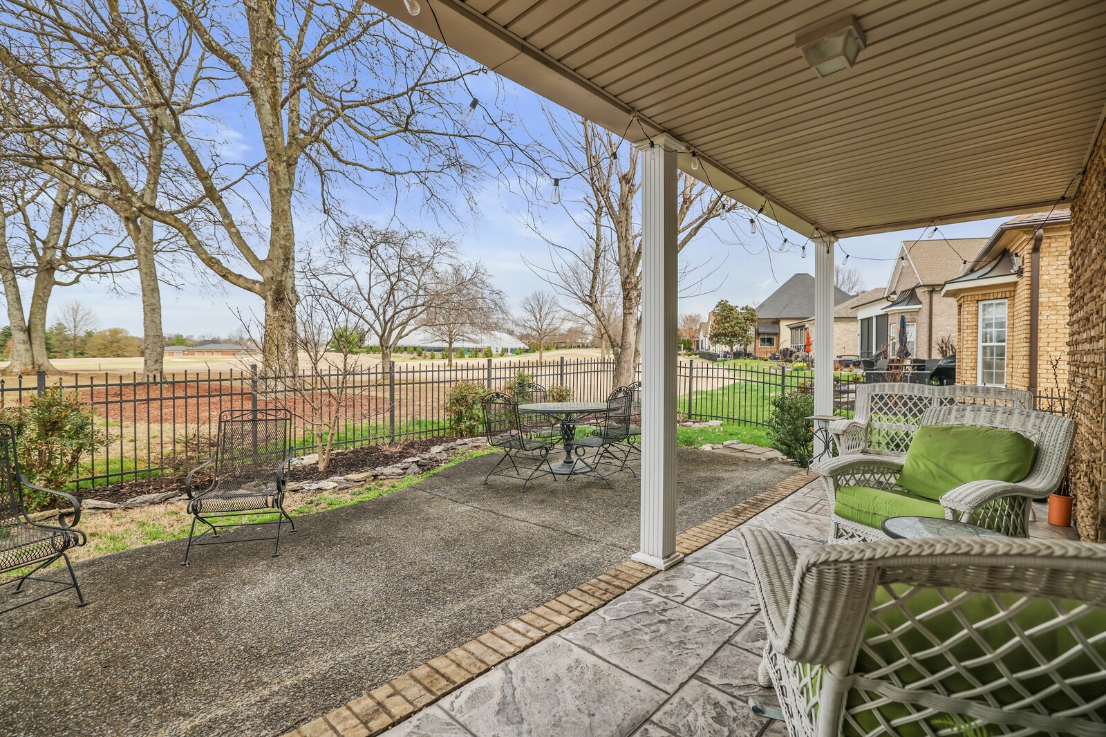 1148 Fairvue Village Ln