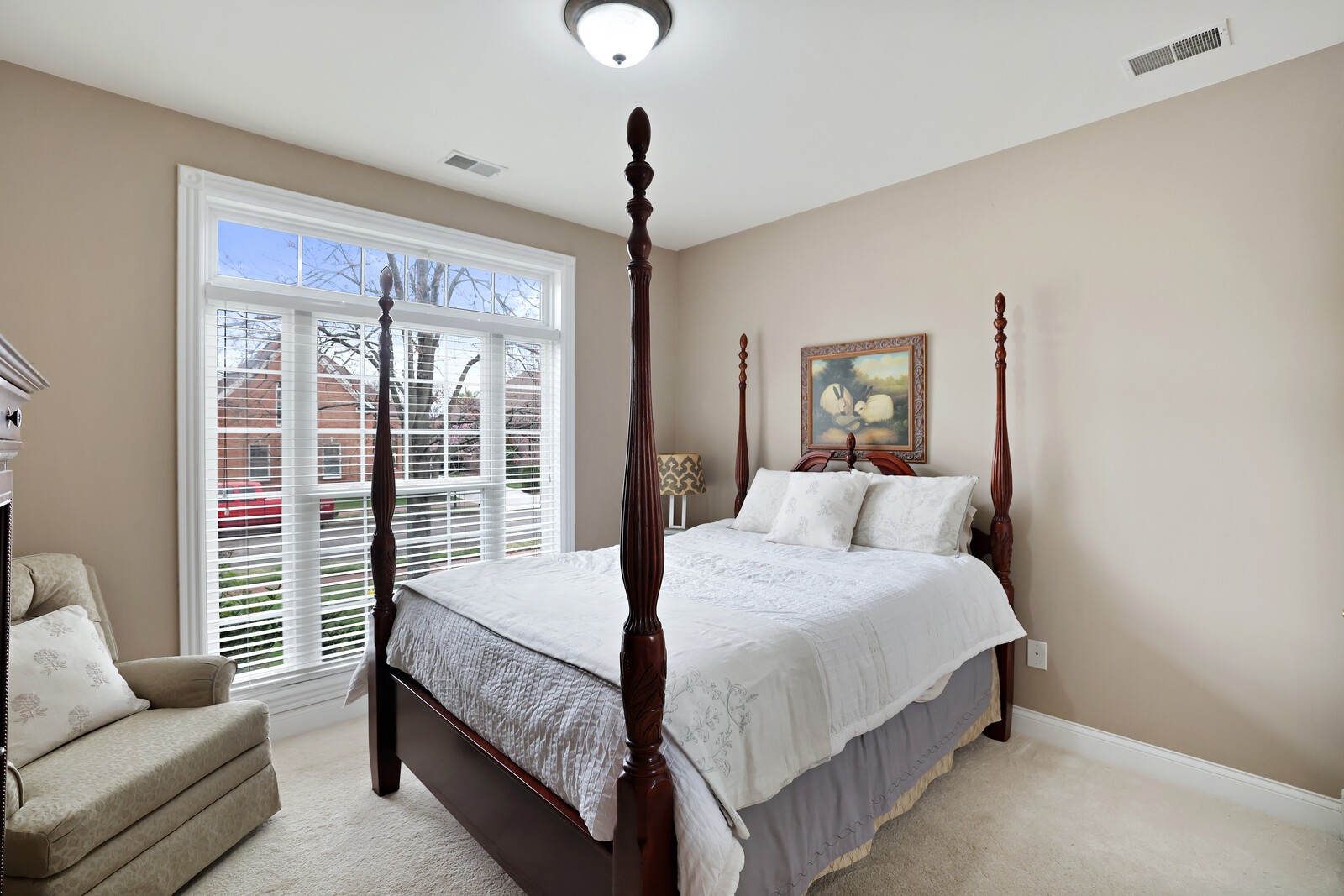 1148 Fairvue Village Ln
