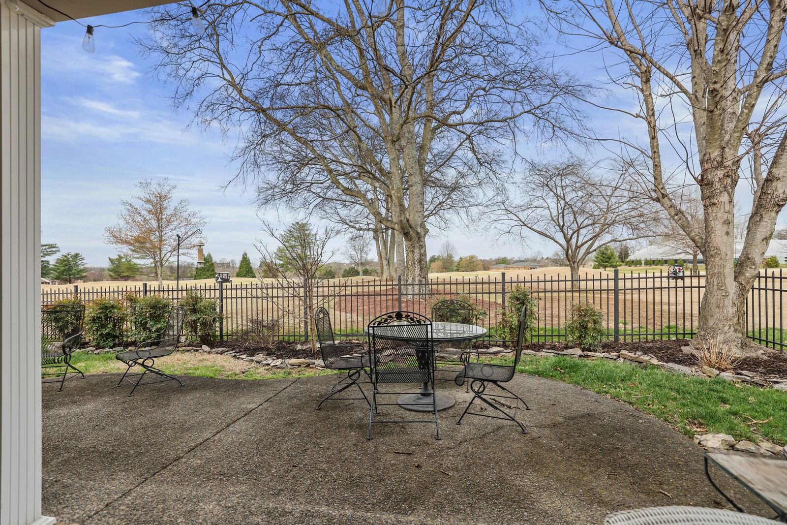 1148 Fairvue Village Ln