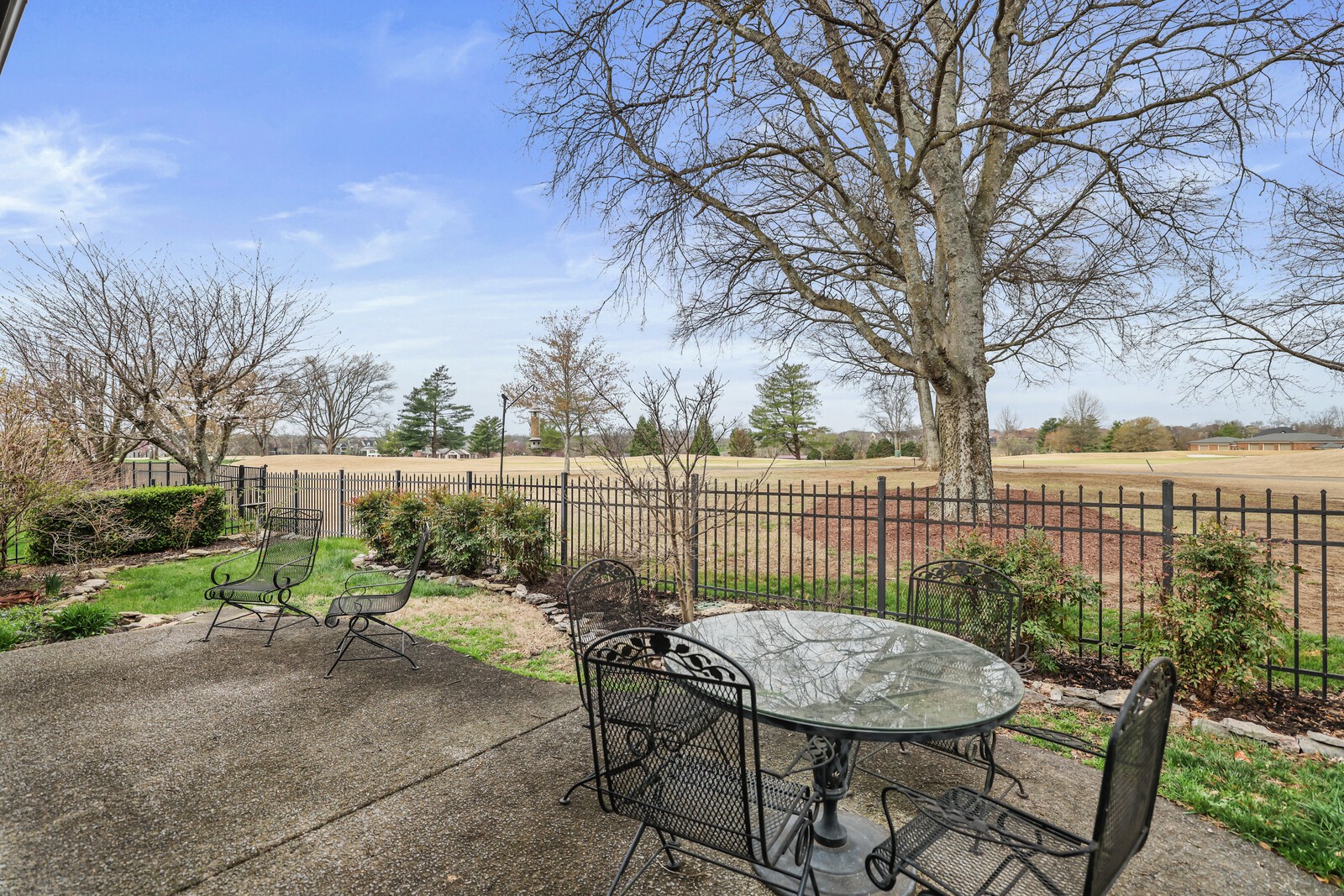 1148 Fairvue Village Ln