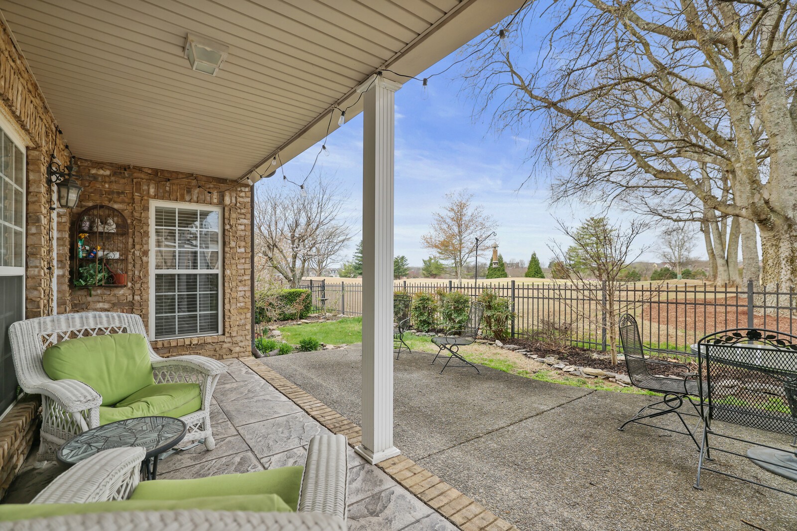 1148 Fairvue Village Ln
