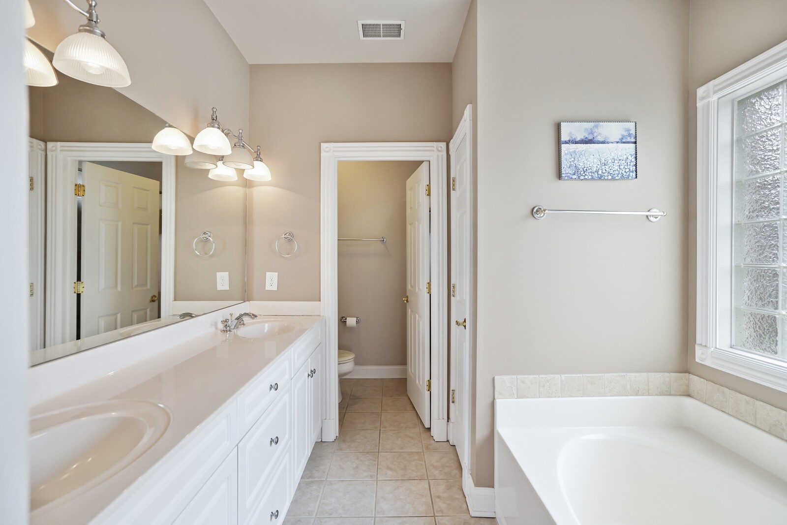 1148 Fairvue Village Ln