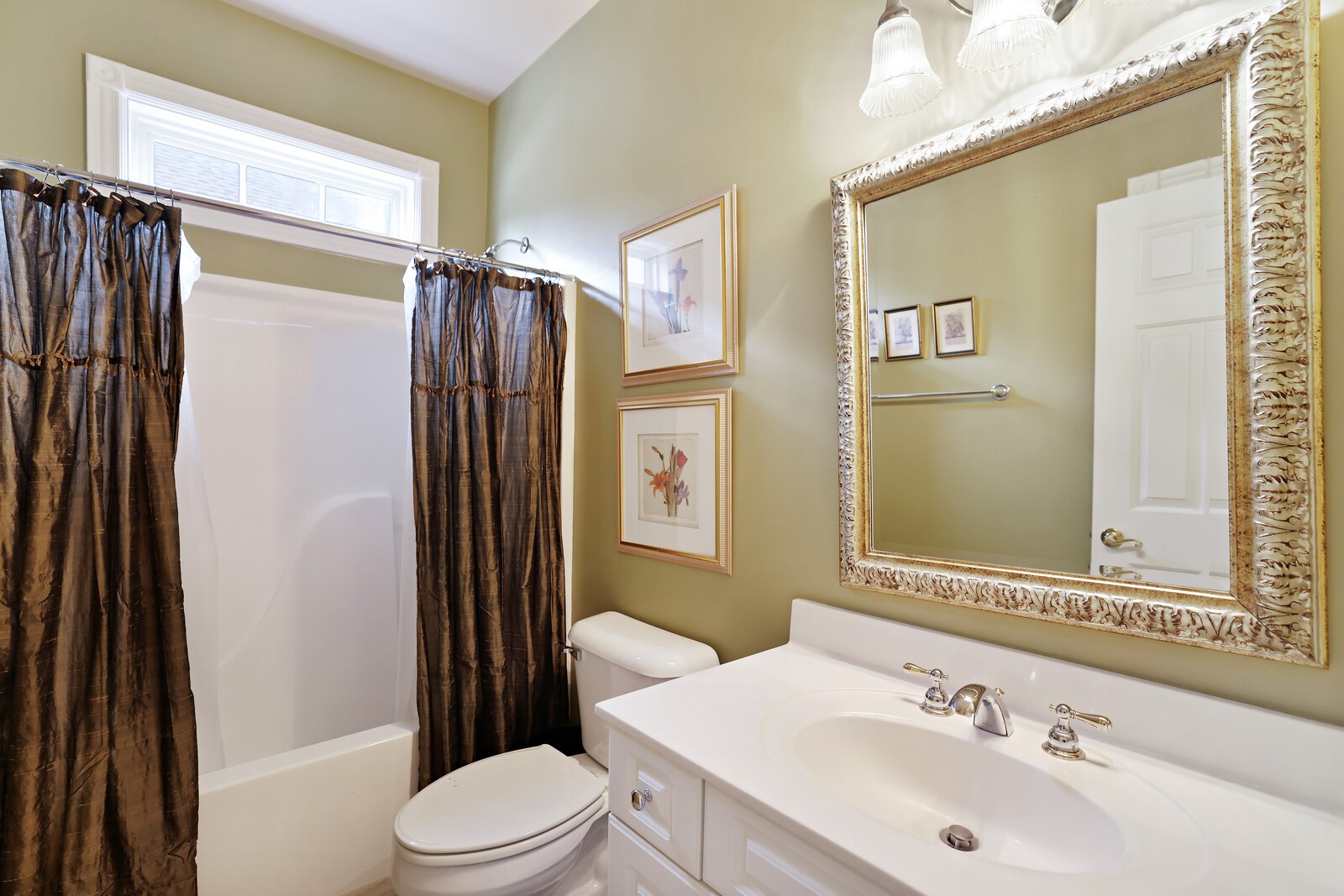 1148 Fairvue Village Ln
