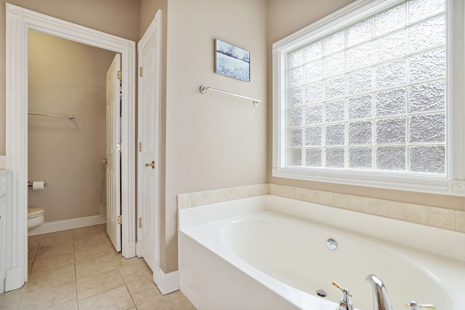 1148 Fairvue Village Ln