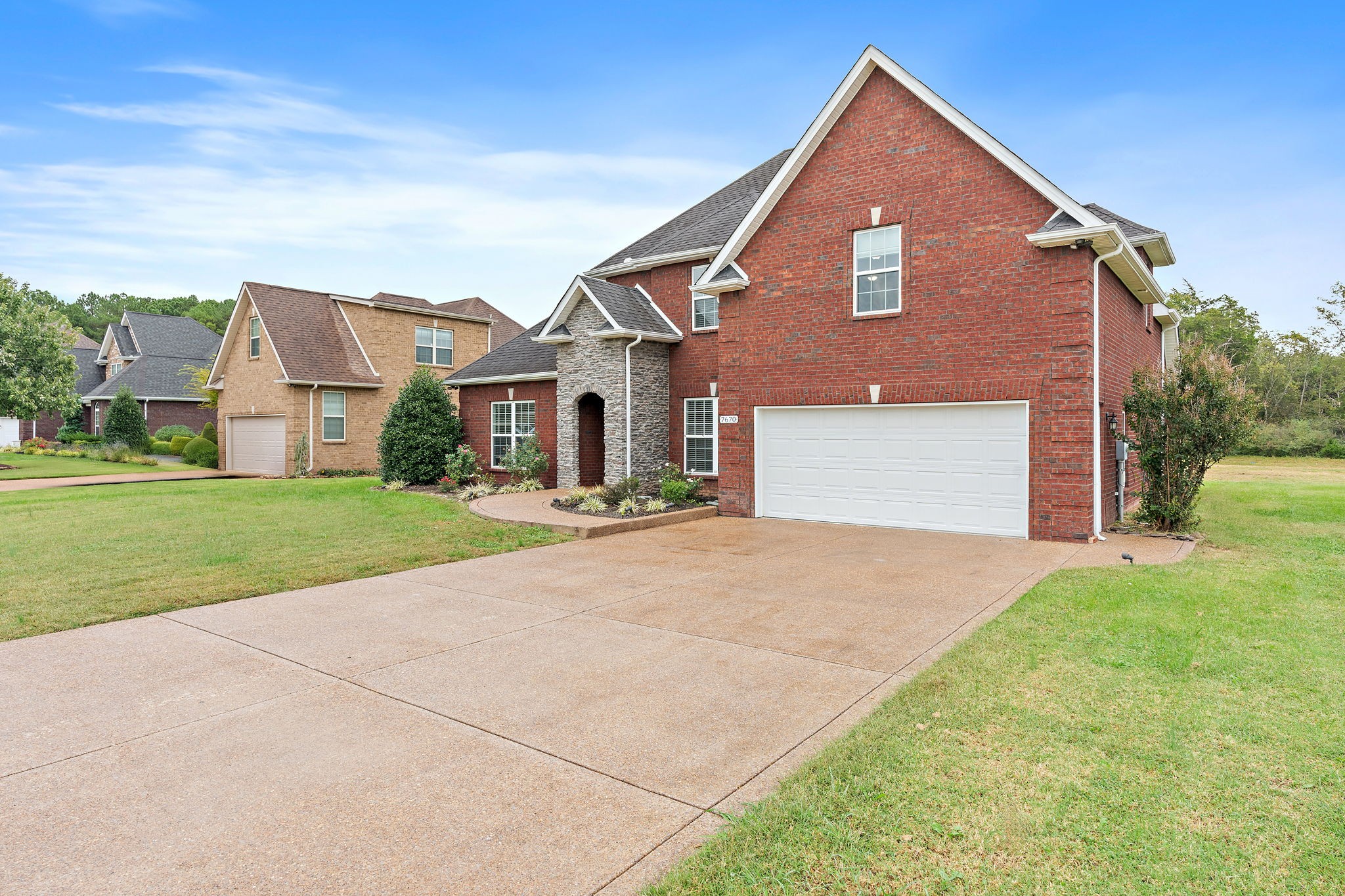 7670 Knobdate Rd