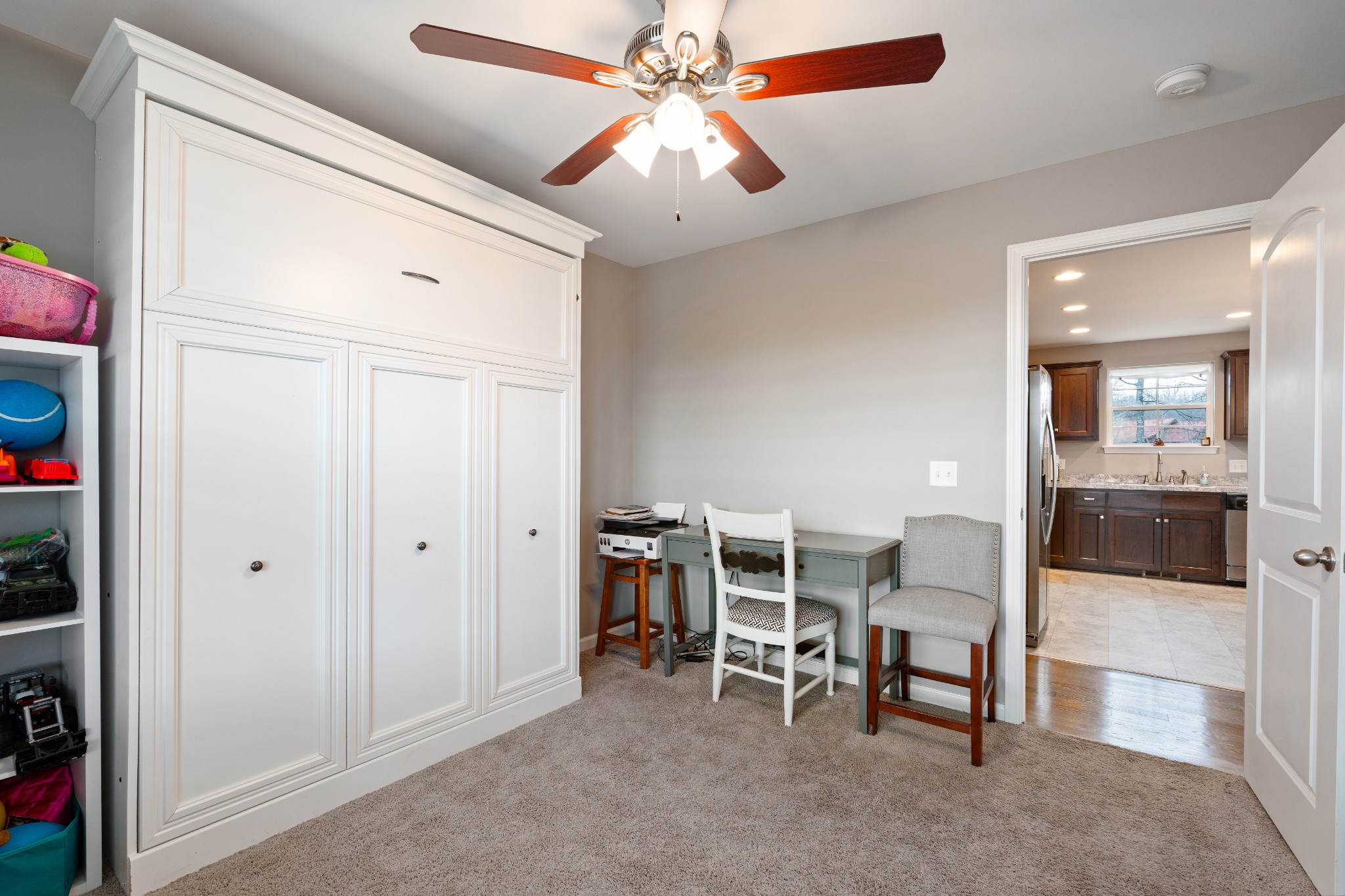 7608 Leverette Dr