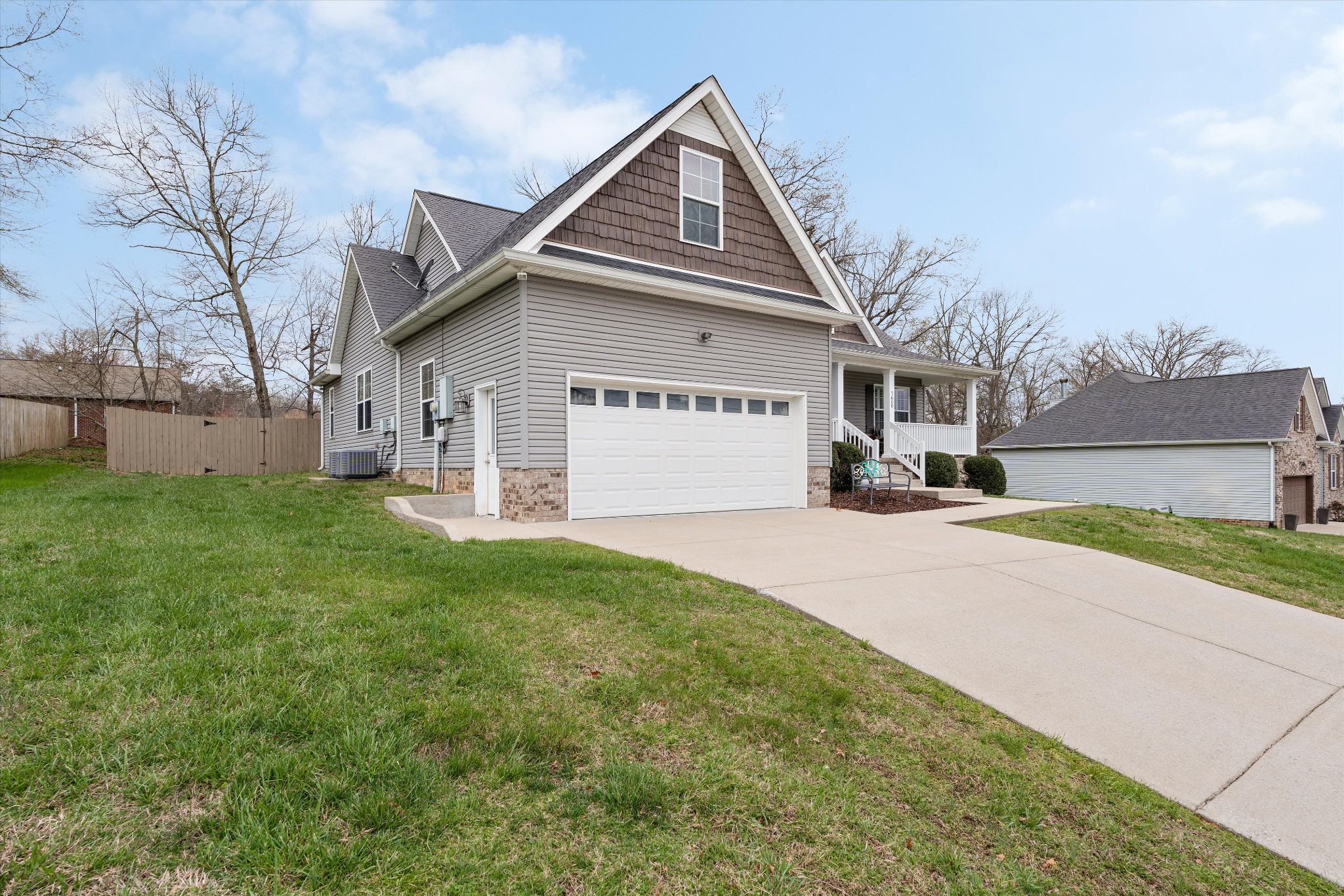 7608 Leverette Dr
