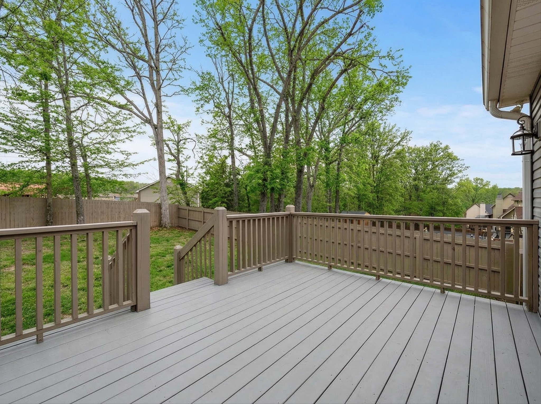 7608 Leverette Dr