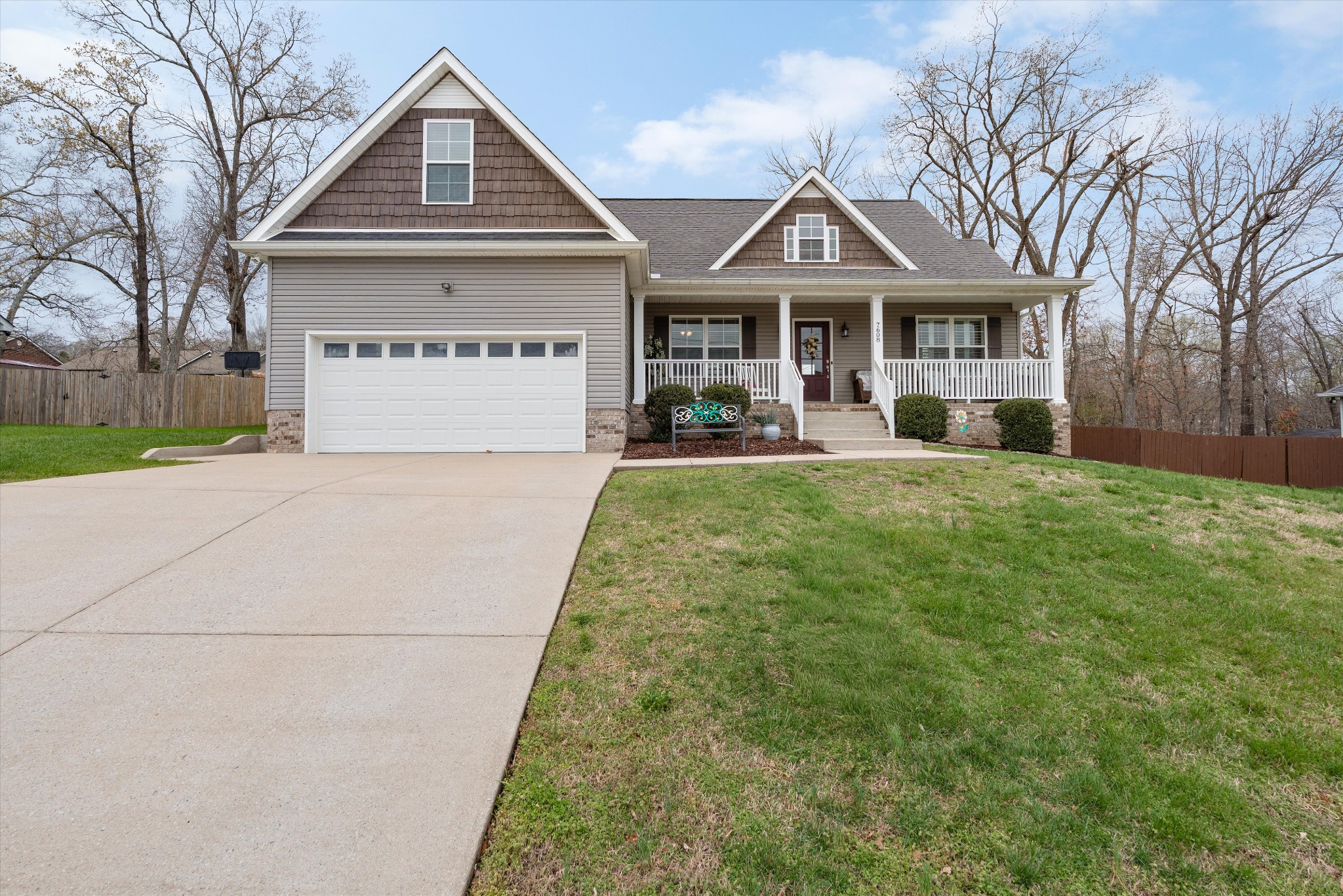 7608 Leverette Dr