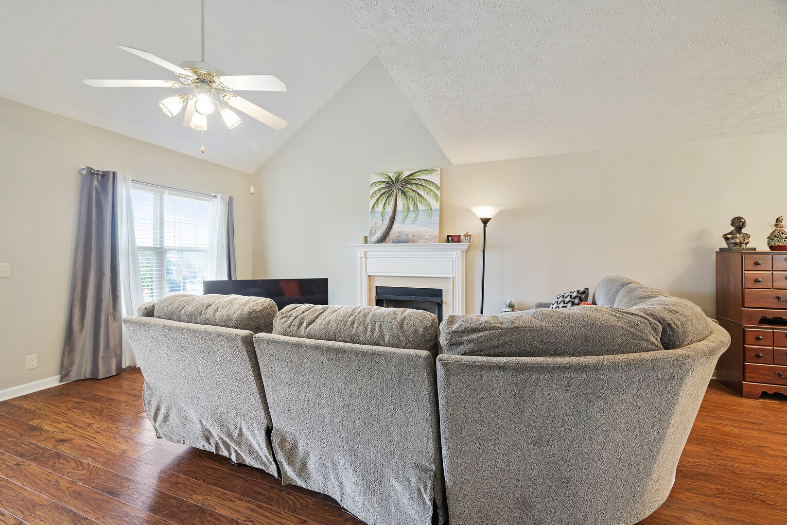 1021 Chateau Valley Ct