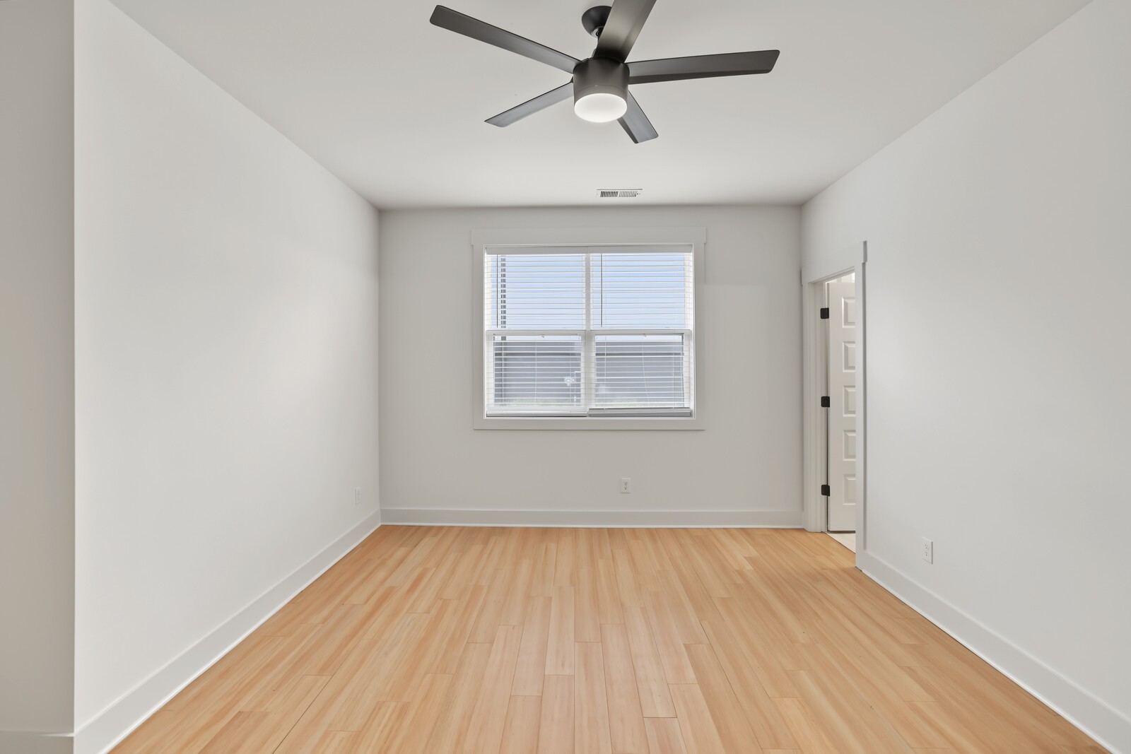 1813B Hermosa St