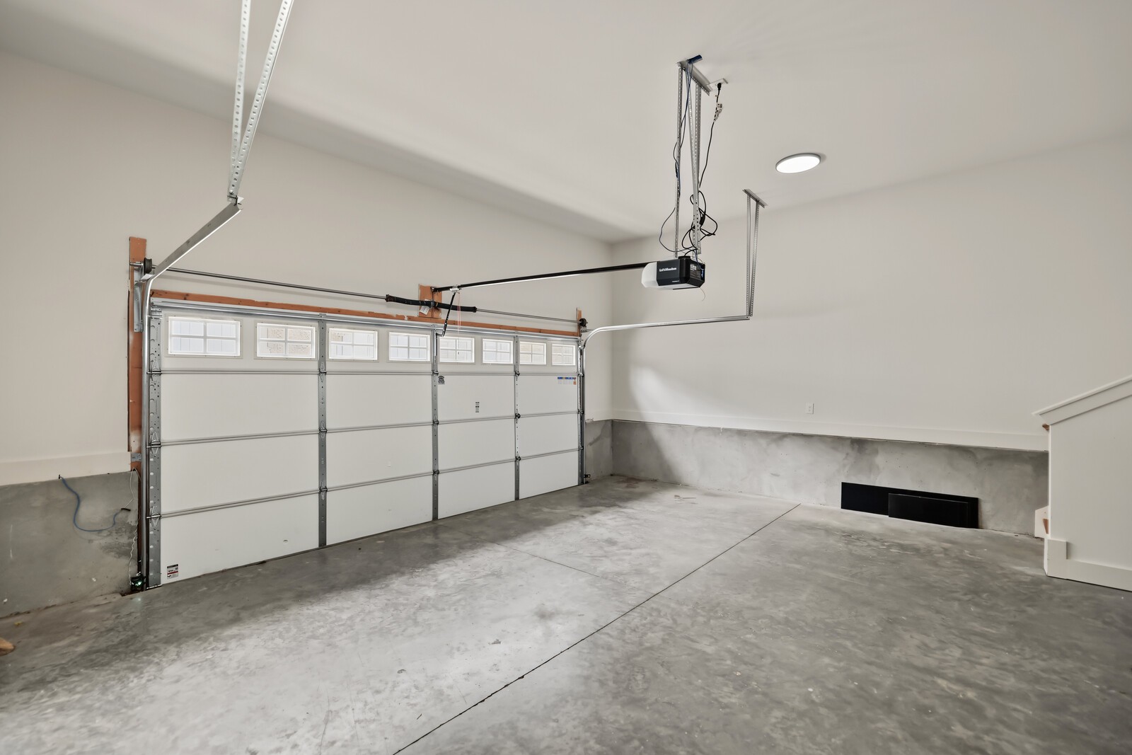 1813B Hermosa St