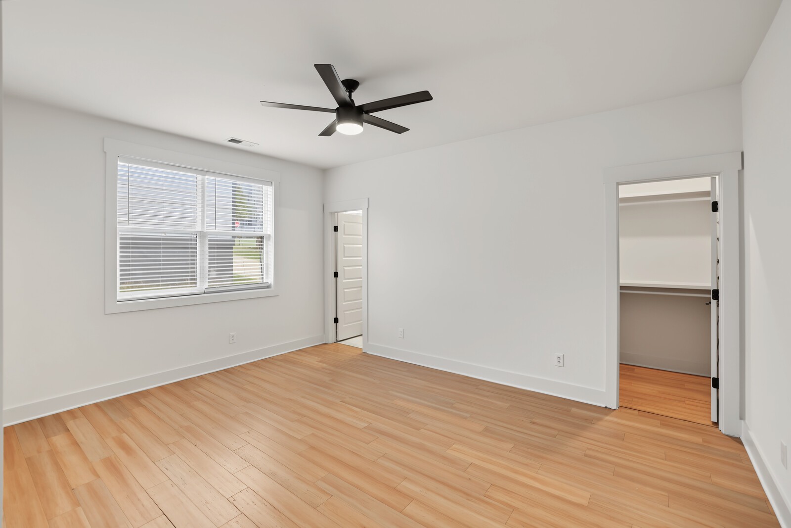 1813B Hermosa St