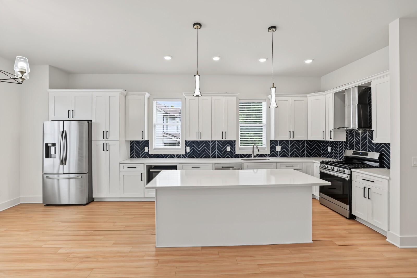 1813B Hermosa St