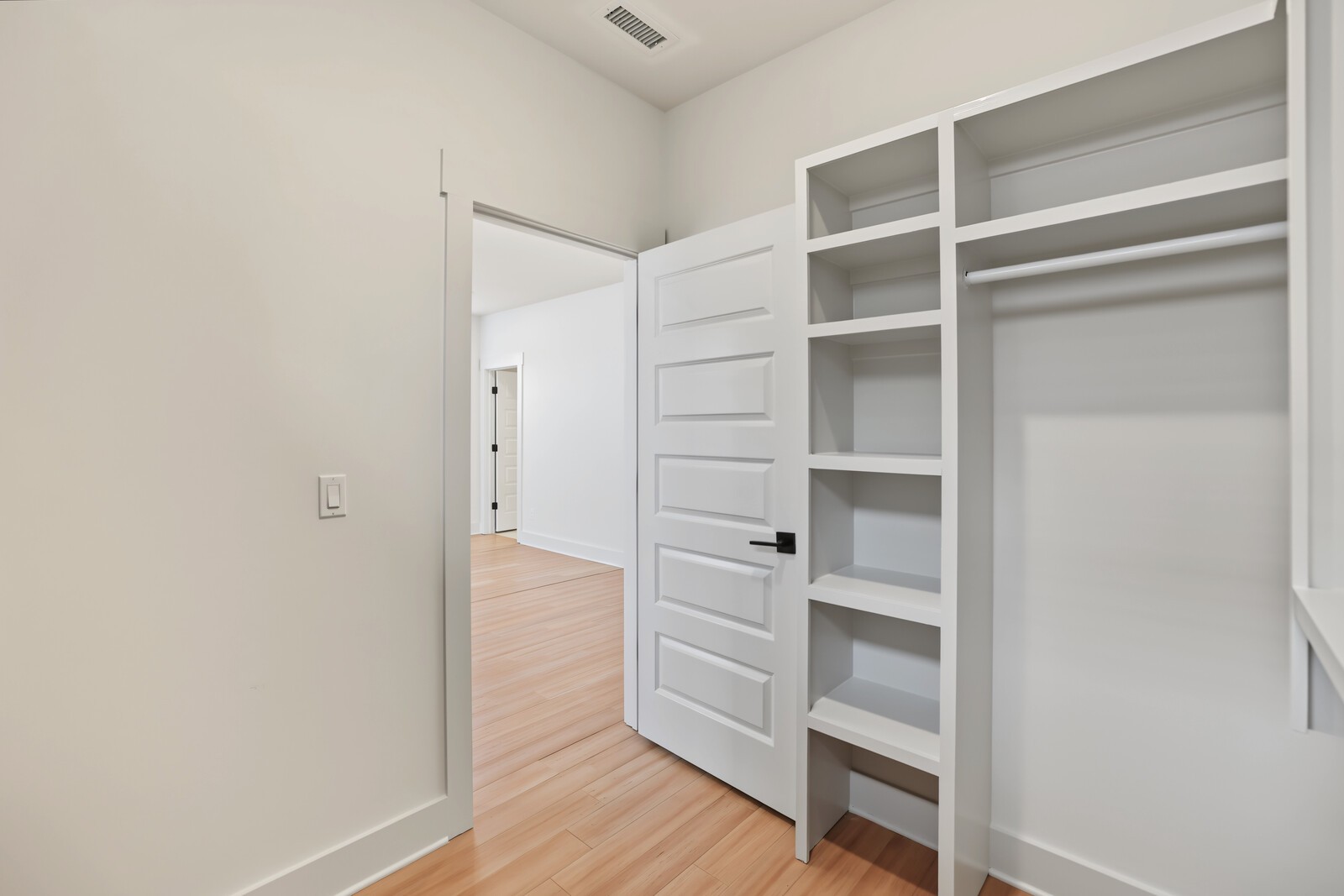1813B Hermosa St