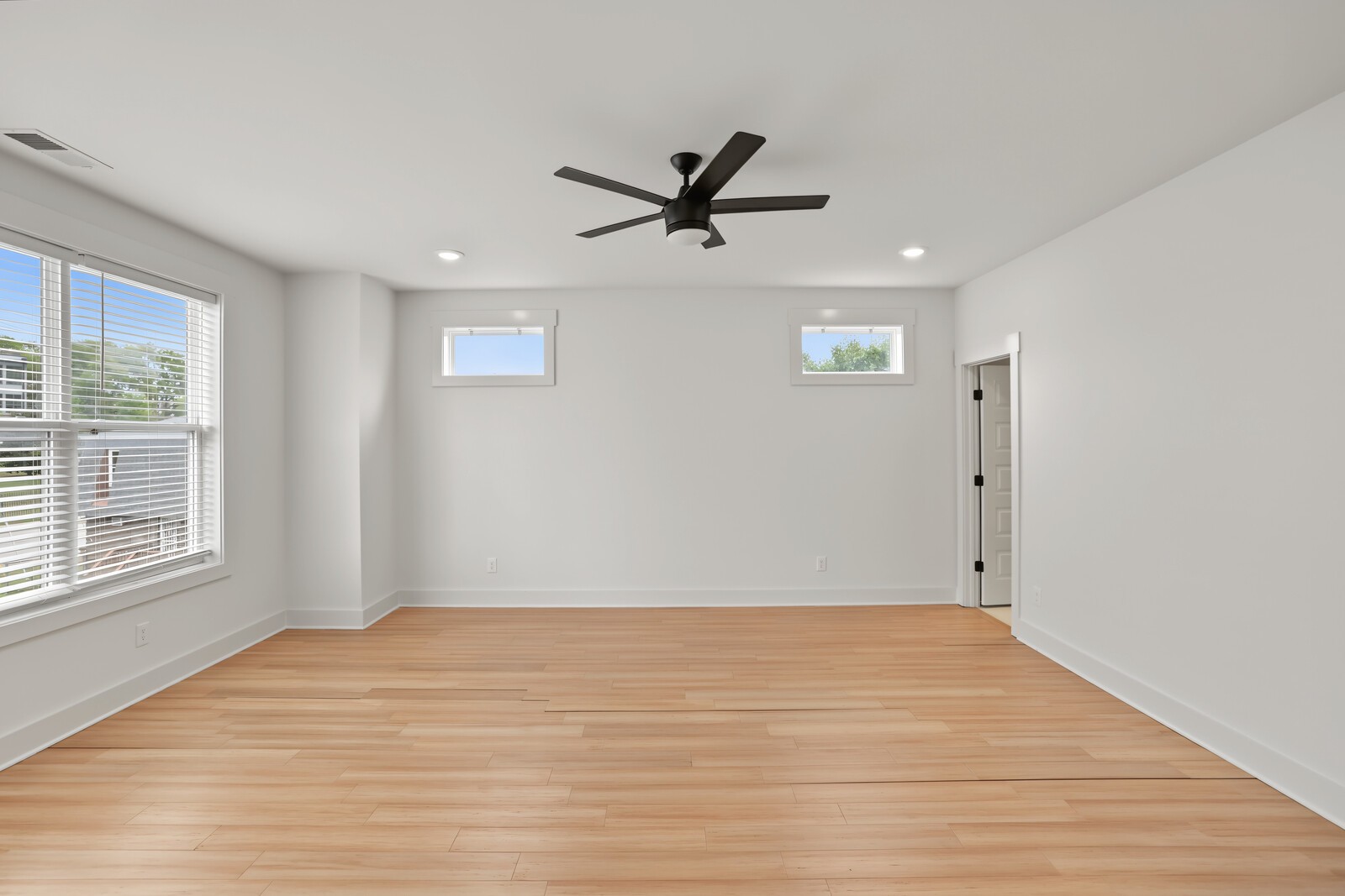 1813B Hermosa St