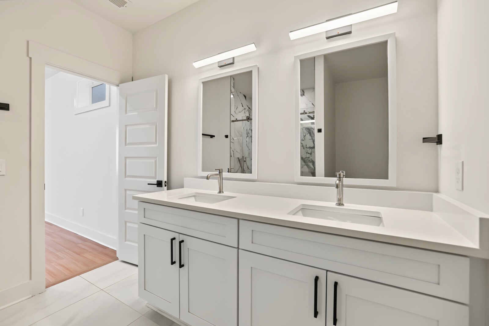 1813B Hermosa St