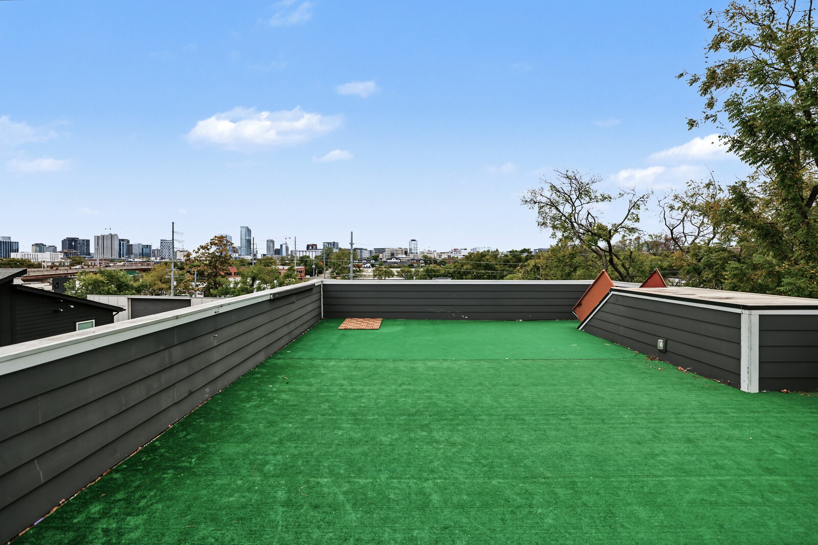 1813B Hermosa St