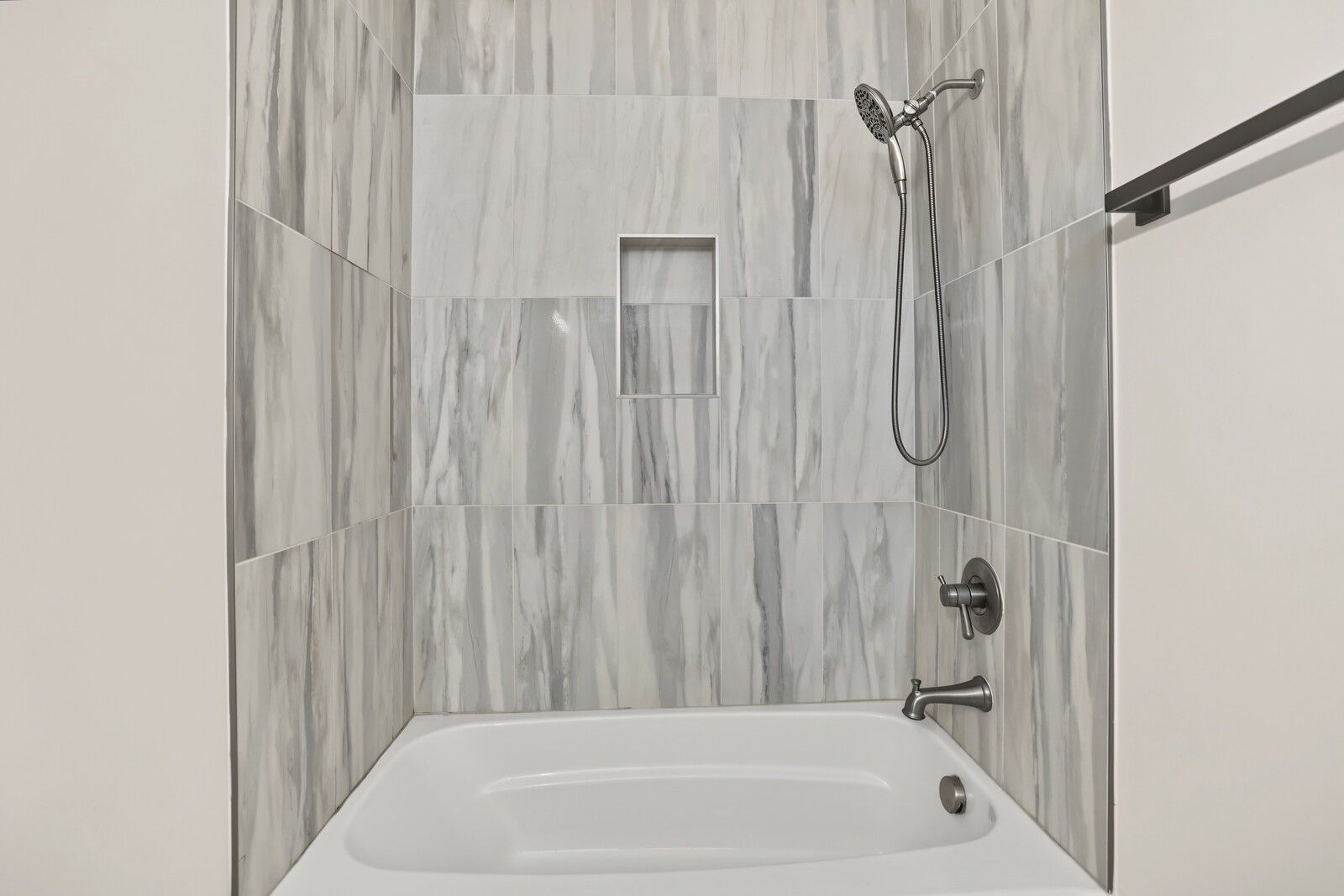 1813B Hermosa St
