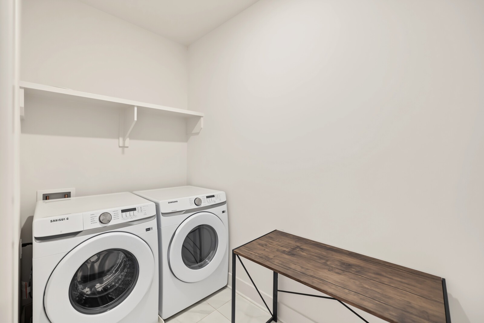 1813B Hermosa St