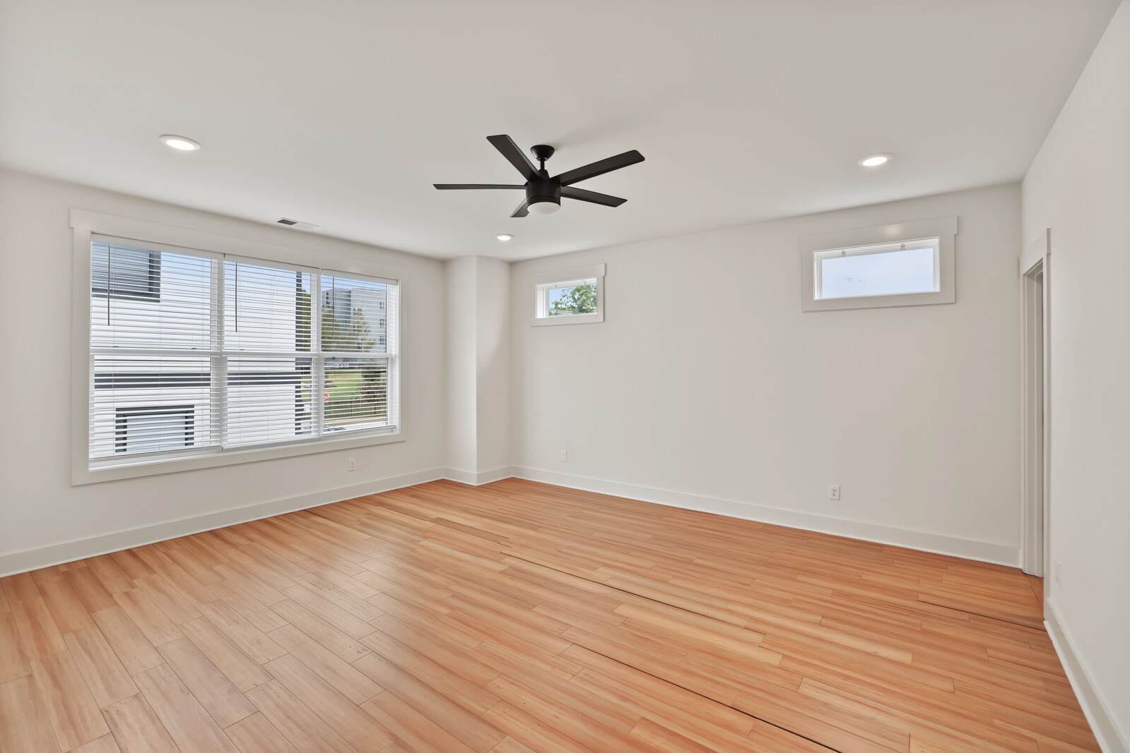 1813B Hermosa St