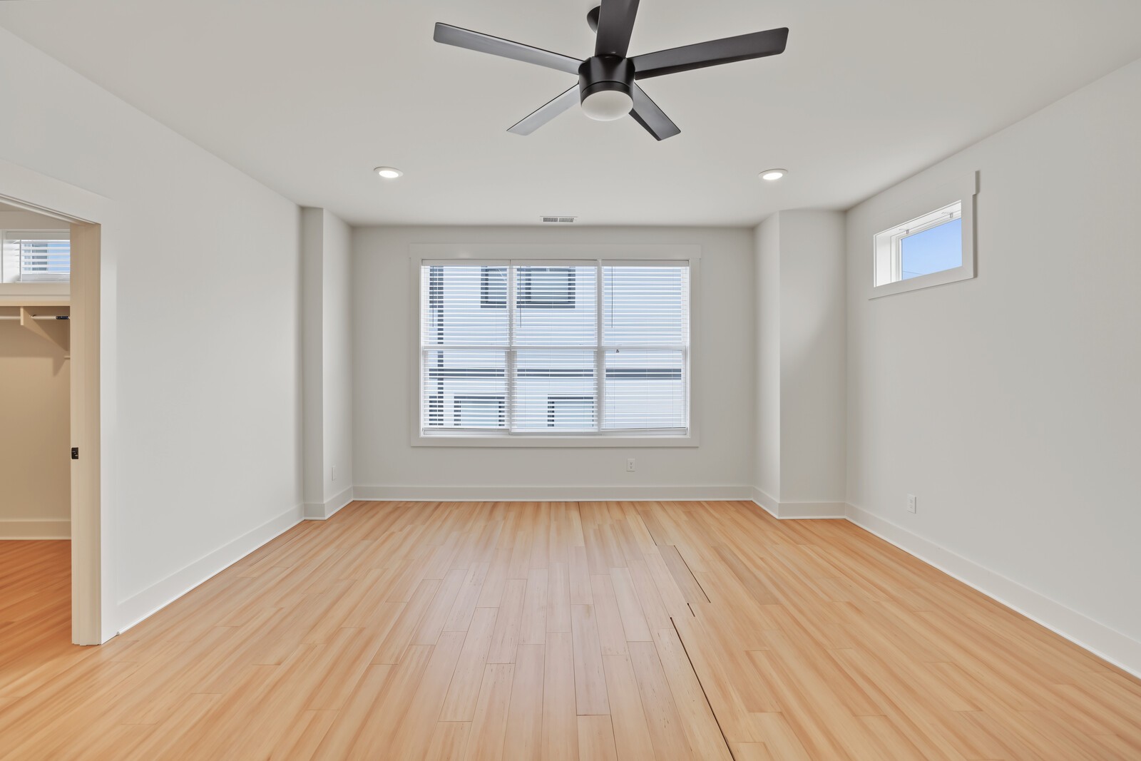 1813B Hermosa St
