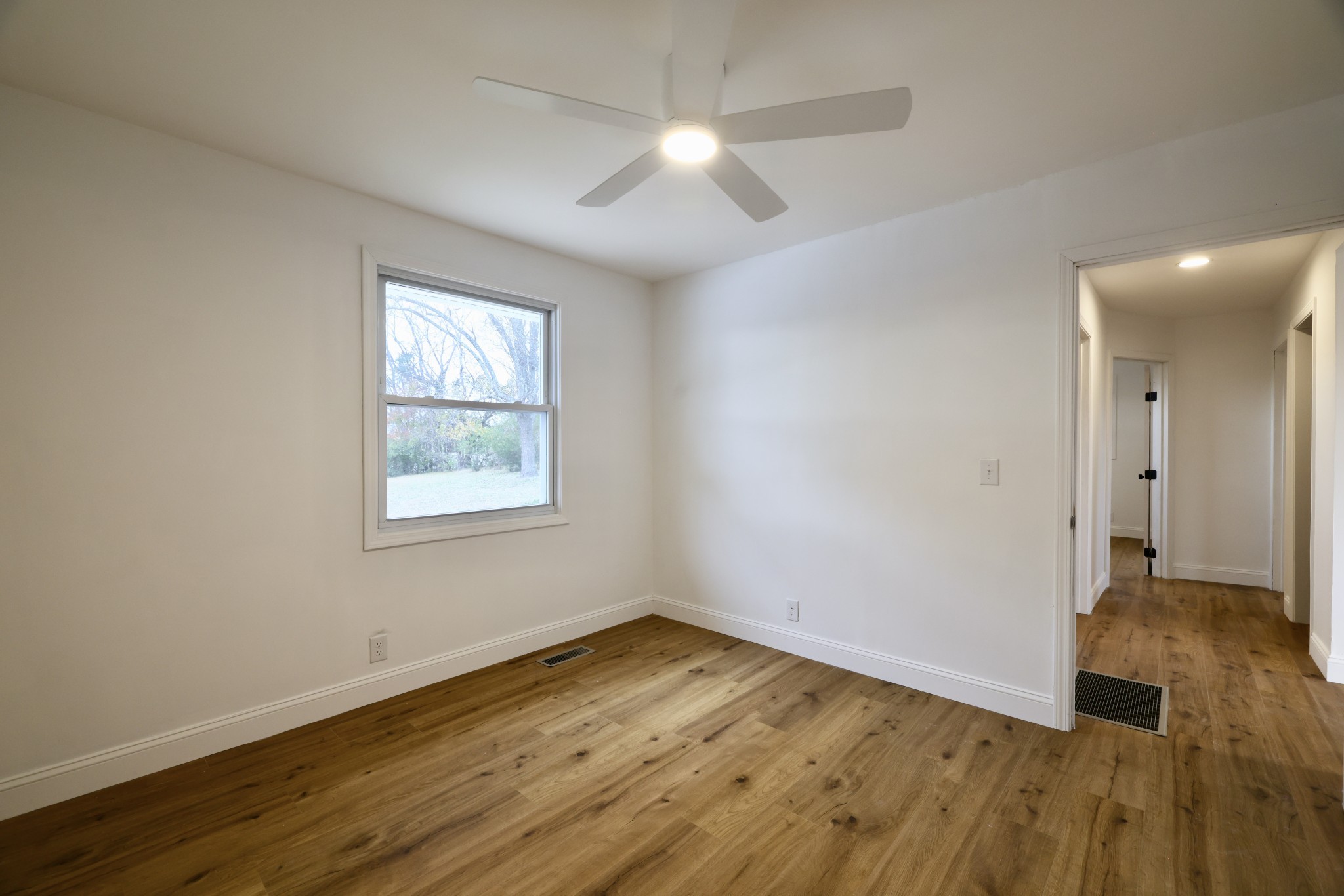 924 Shauna Dr
