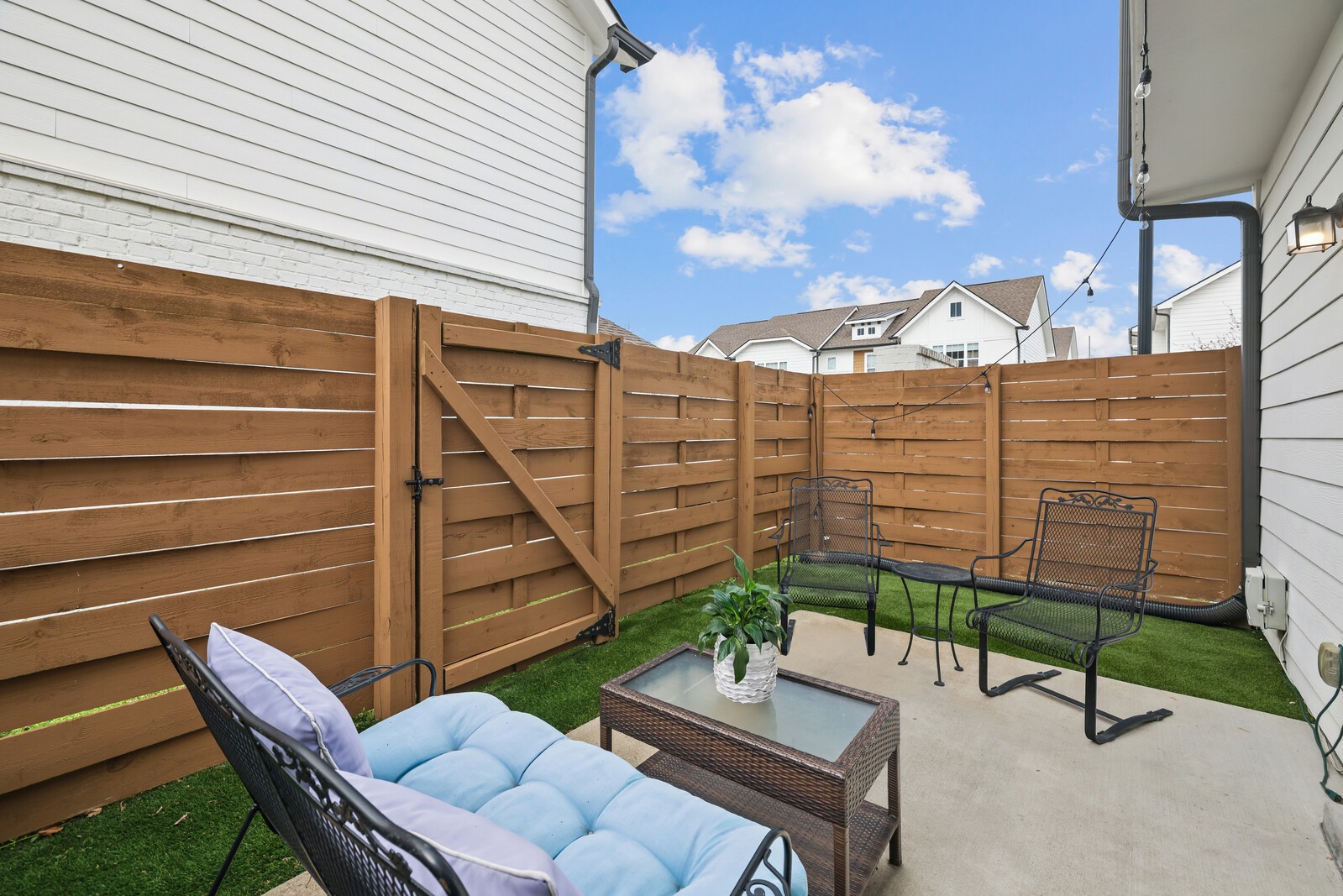 210 W Mill Dr