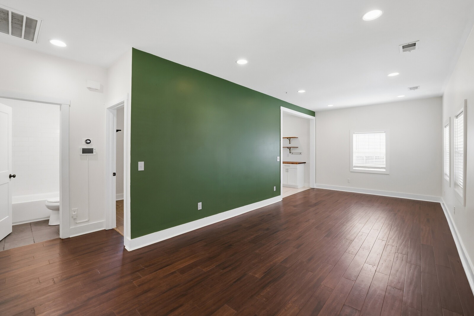 102 Shelby St