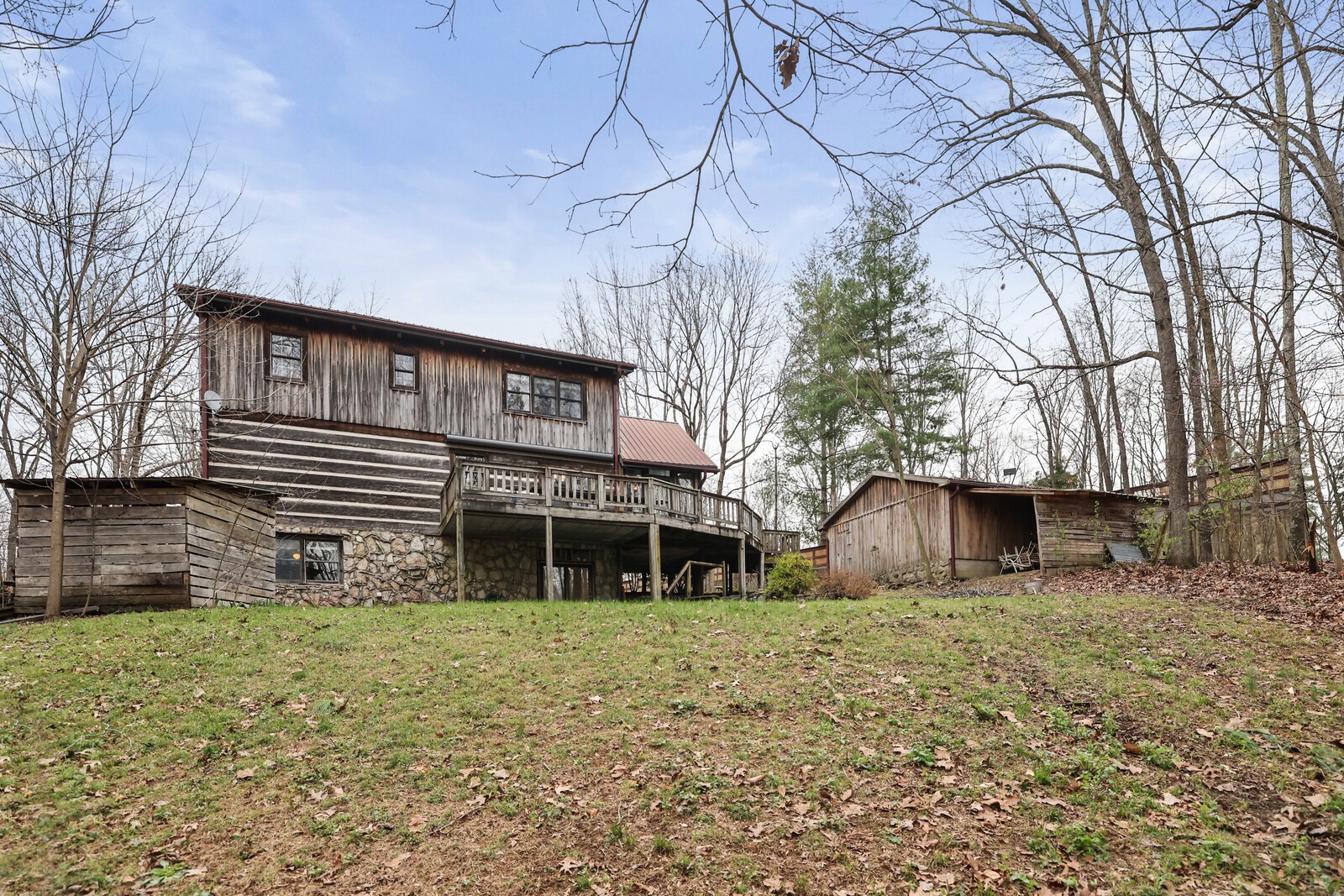 7695 Wilkinson Rd