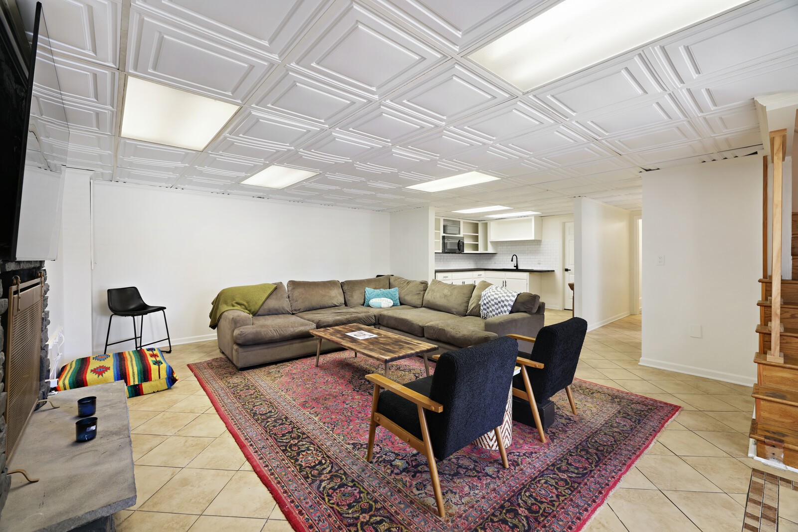 436 Foothill Dr