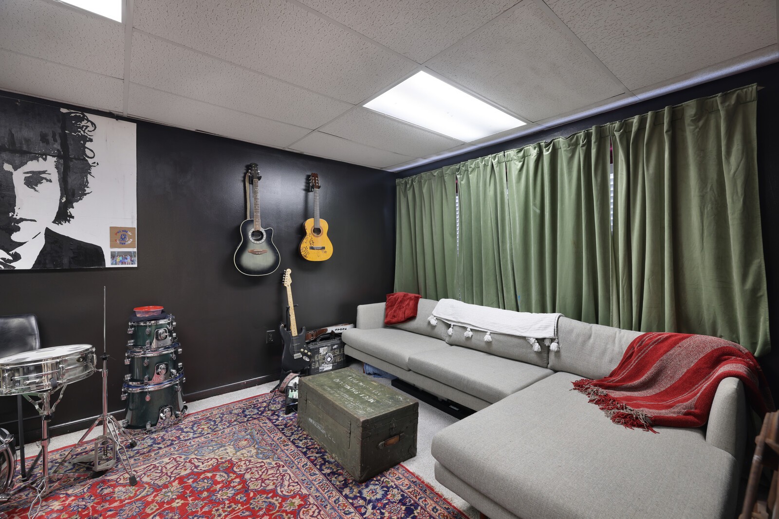 436 Foothill Dr