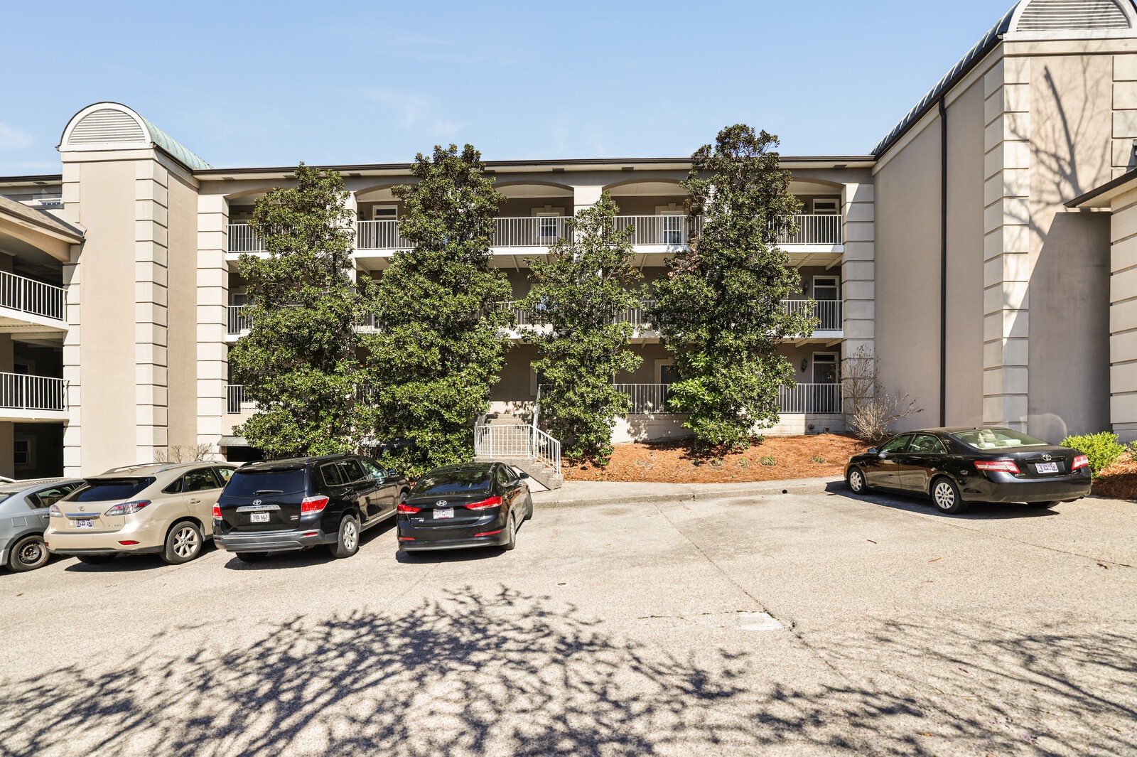 305 Rose Hall