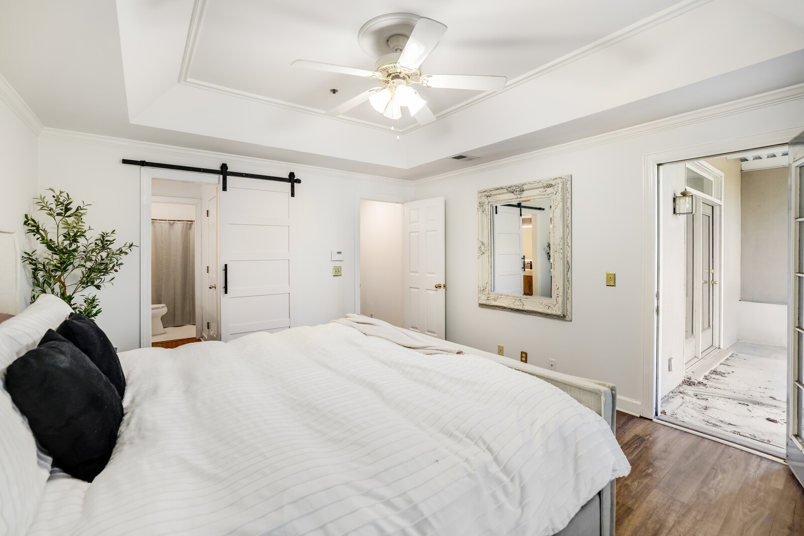 305 Rose Hall