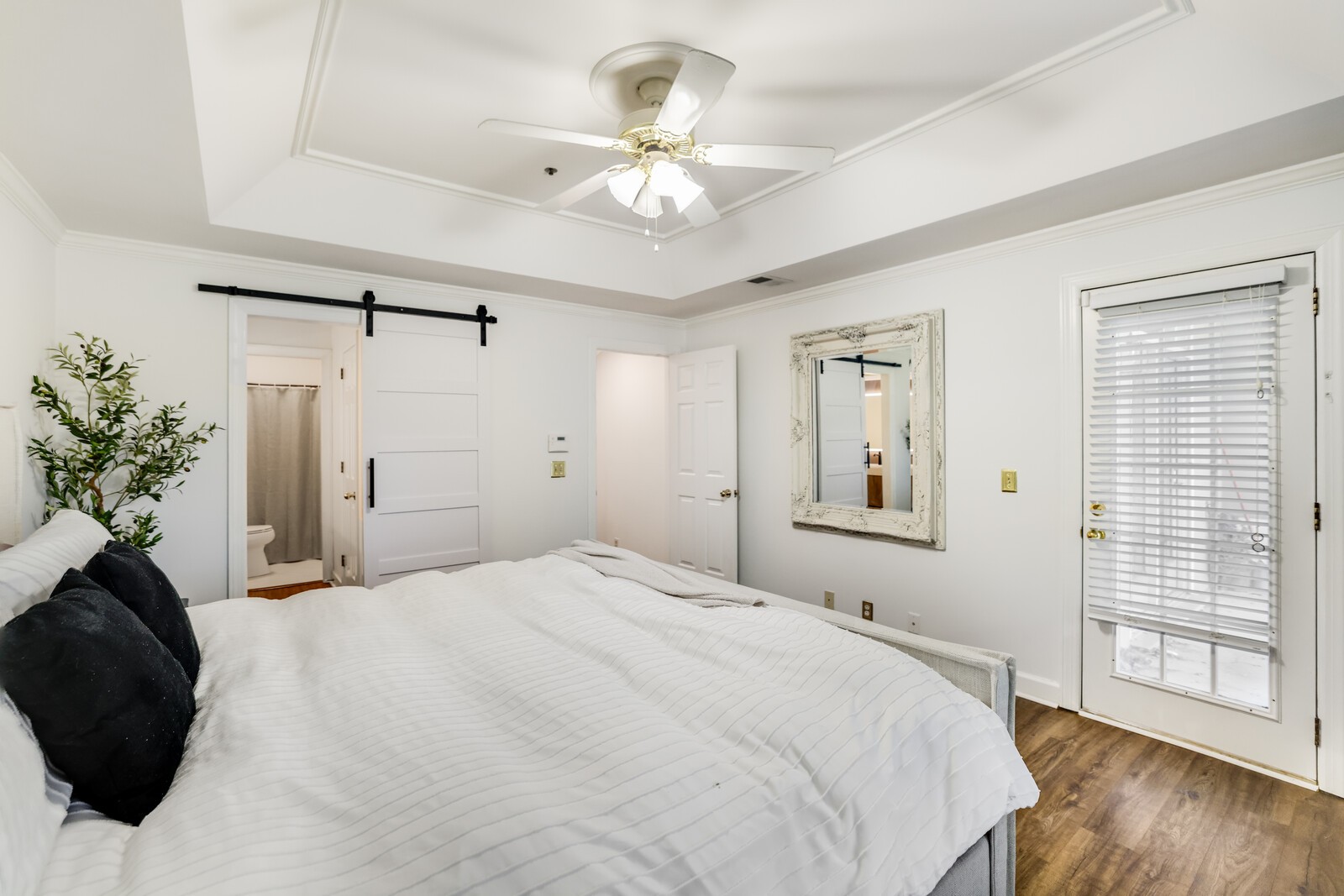 305 Rose Hall