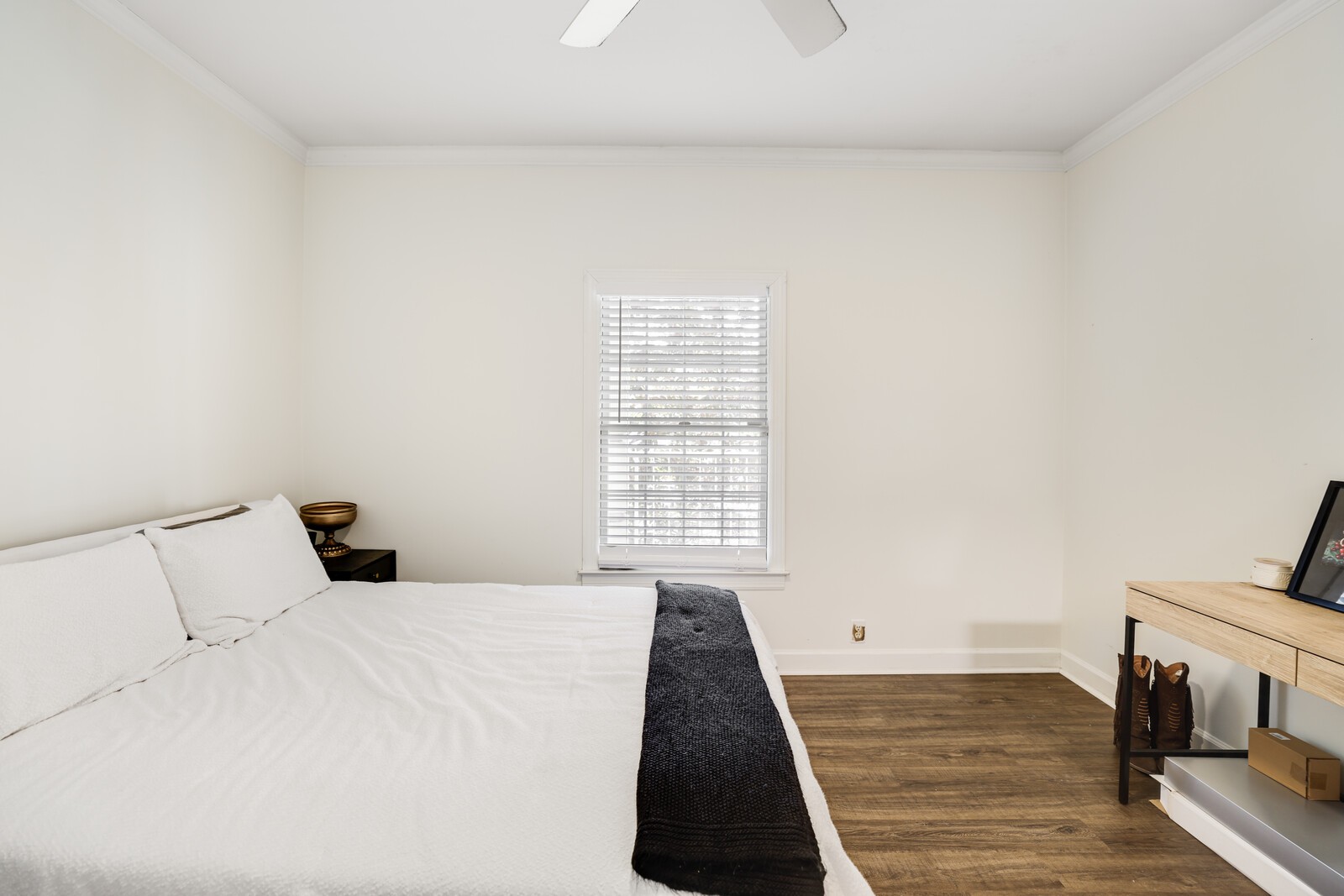 305 Rose Hall