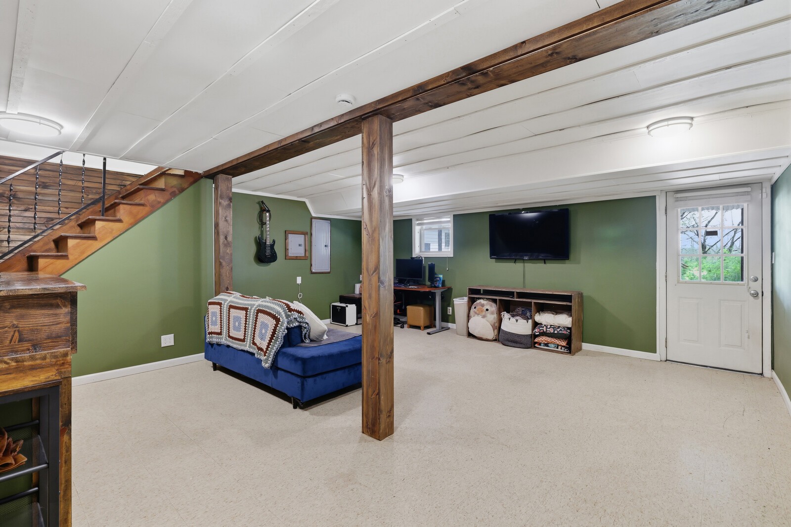 4832 Bowfield Dr