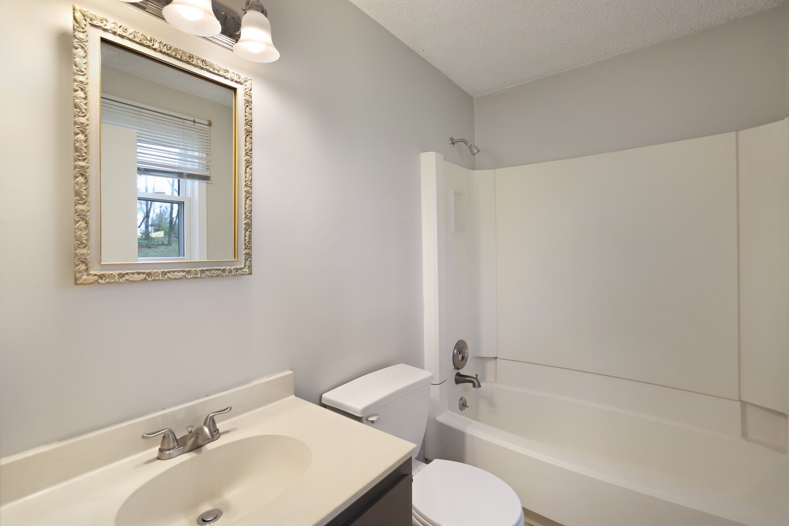 169 Timberlake Dr