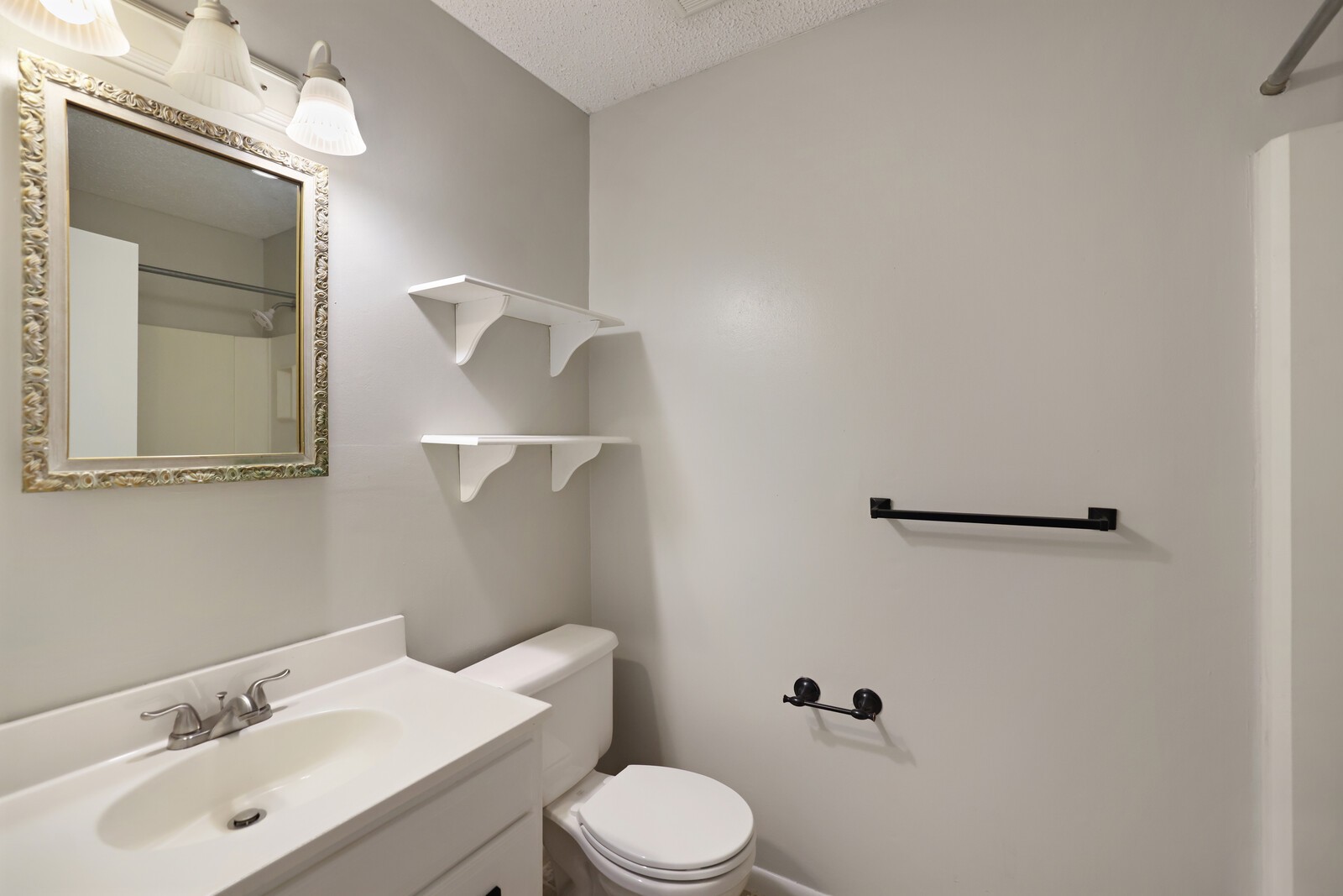 169 Timberlake Dr