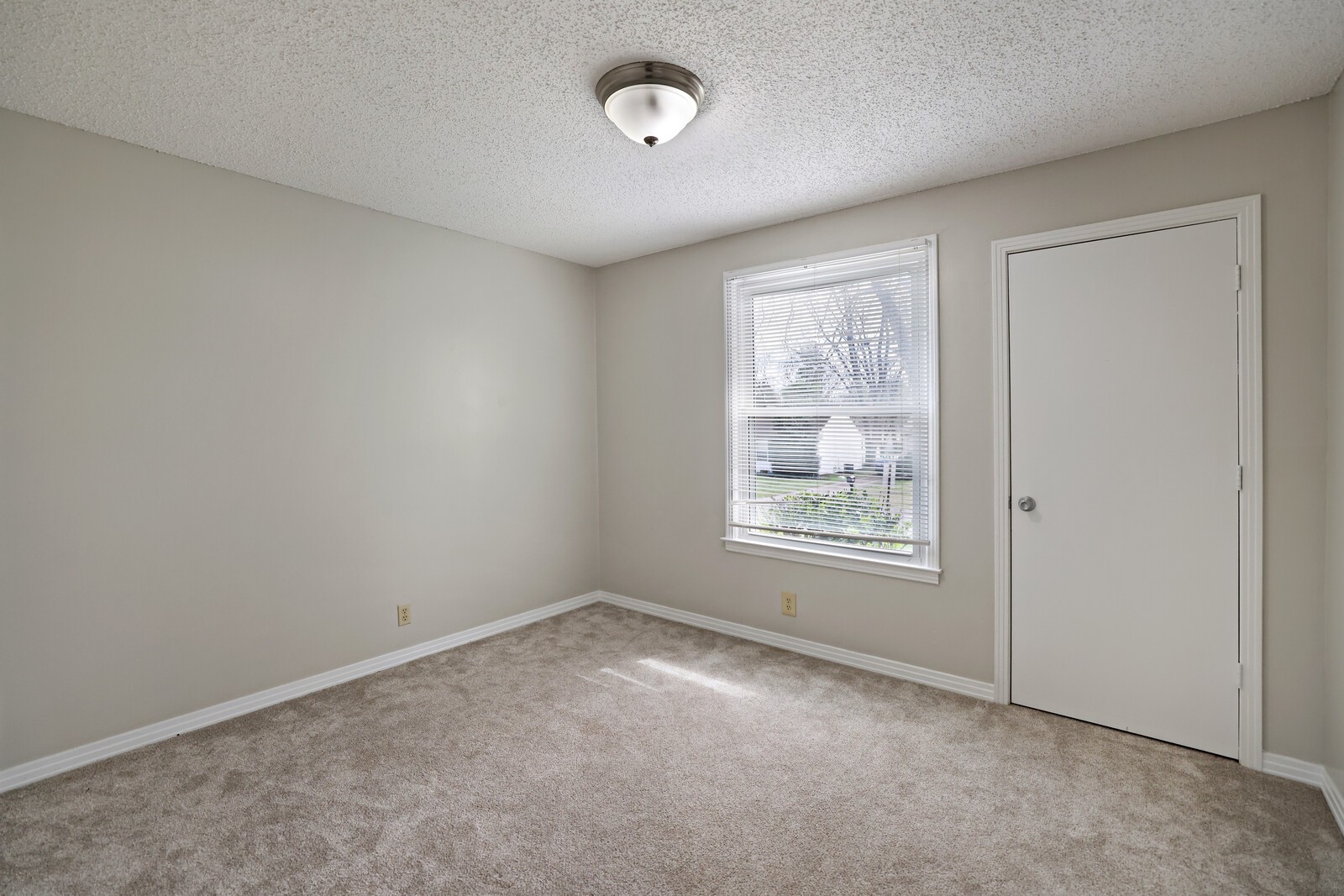 169 Timberlake Dr