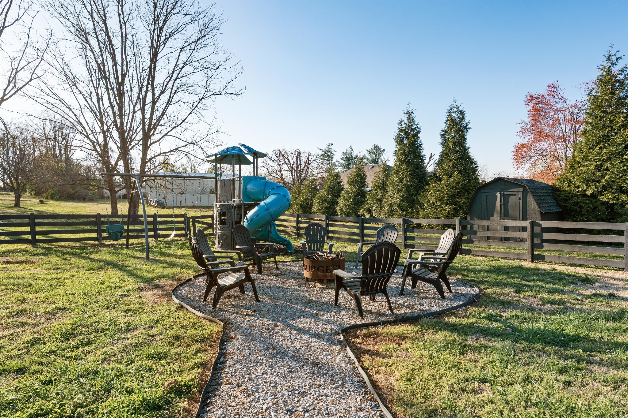 223 Hickory Trce