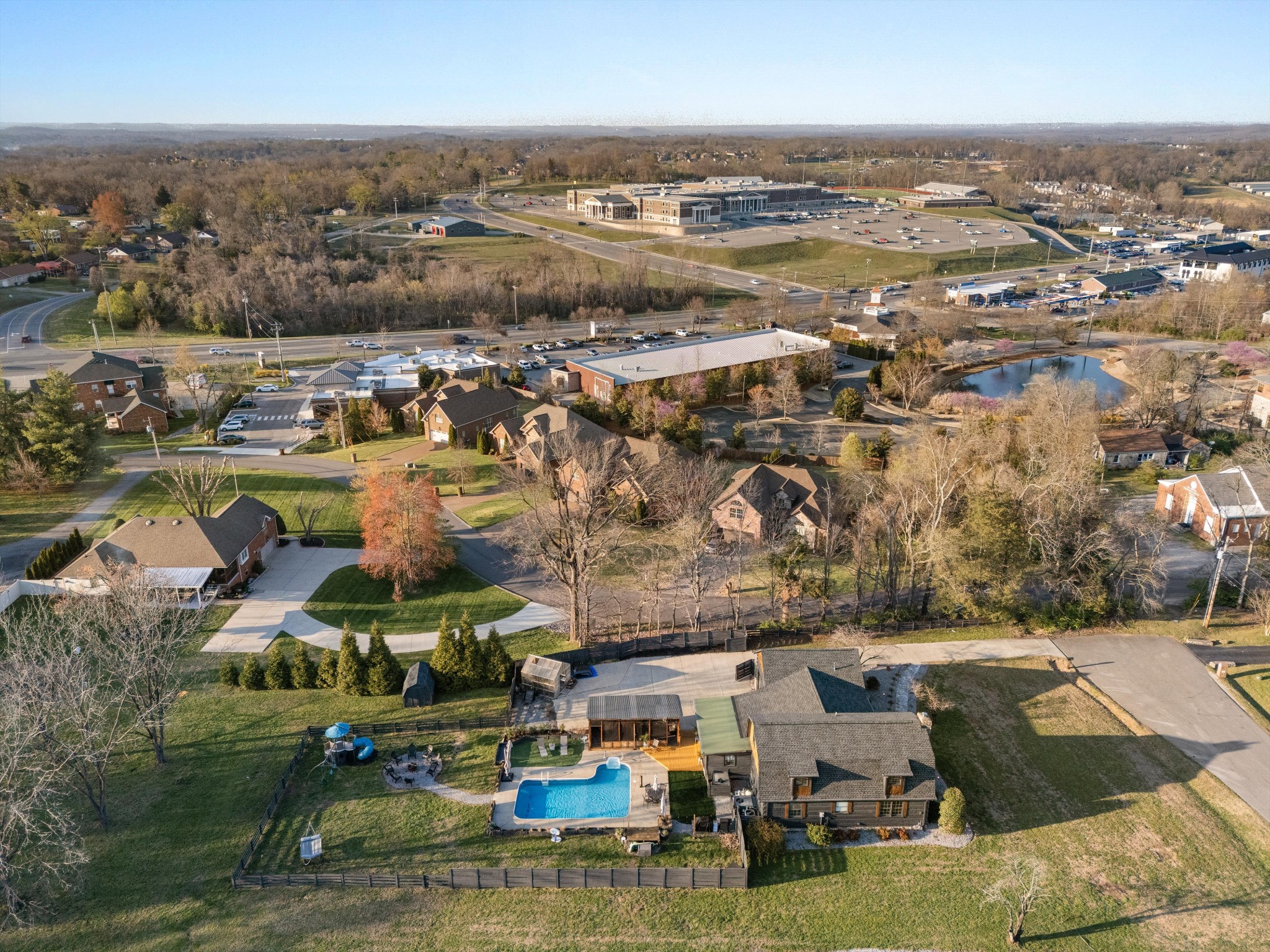 223 Hickory Trce