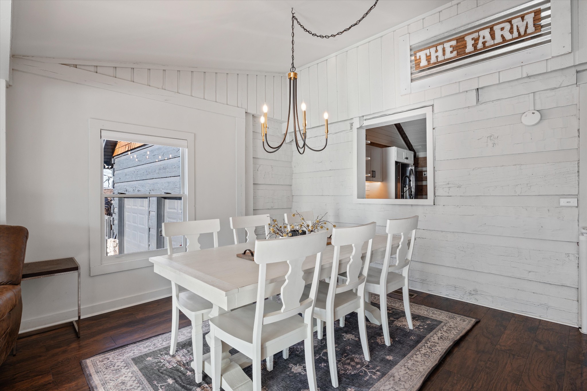 223 Hickory Trce