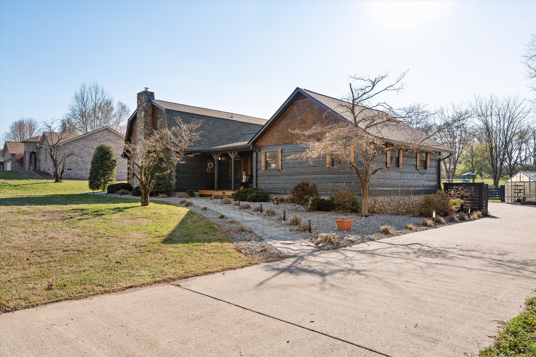 223 Hickory Trce