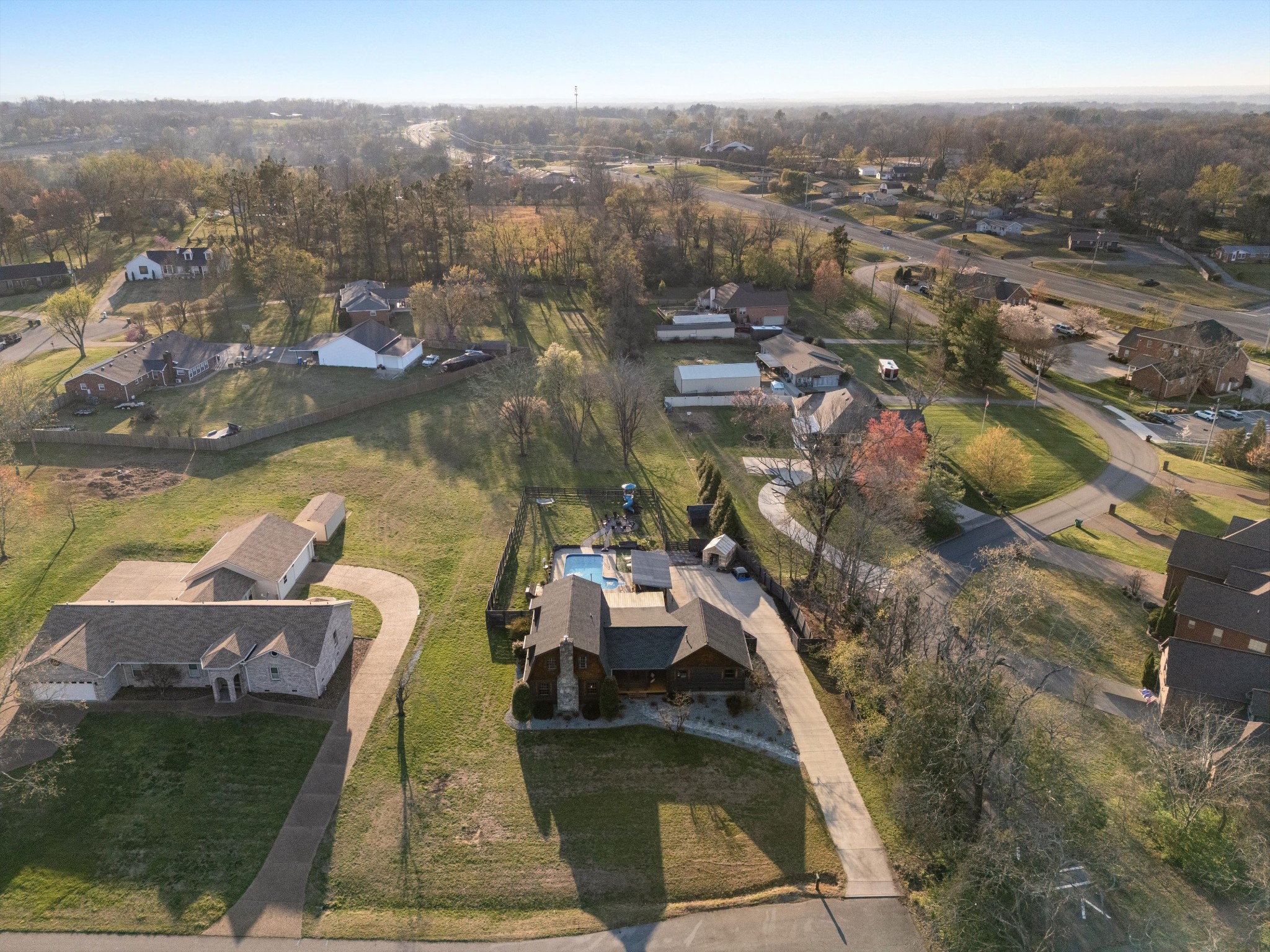 223 Hickory Trce