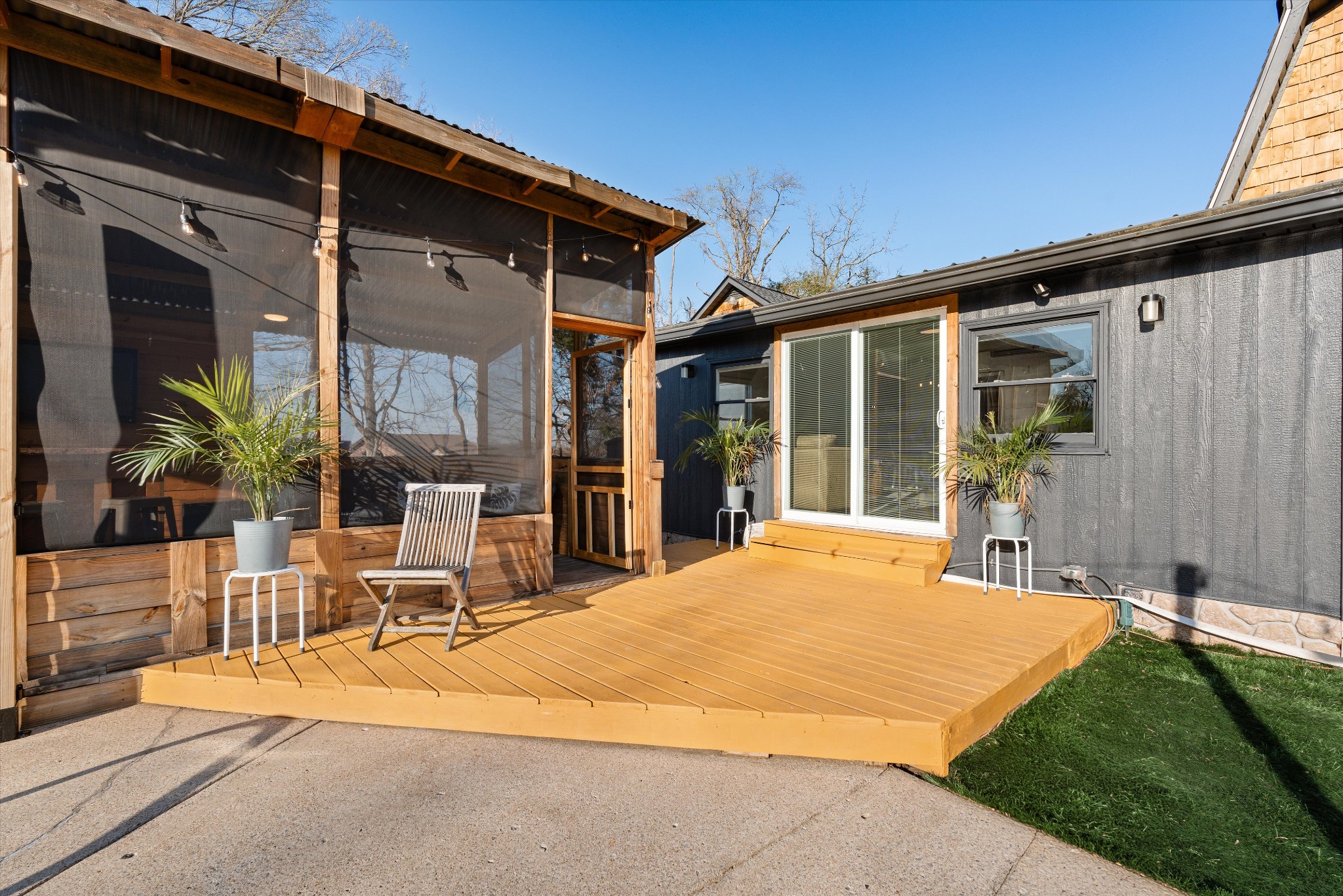 223 Hickory Trce