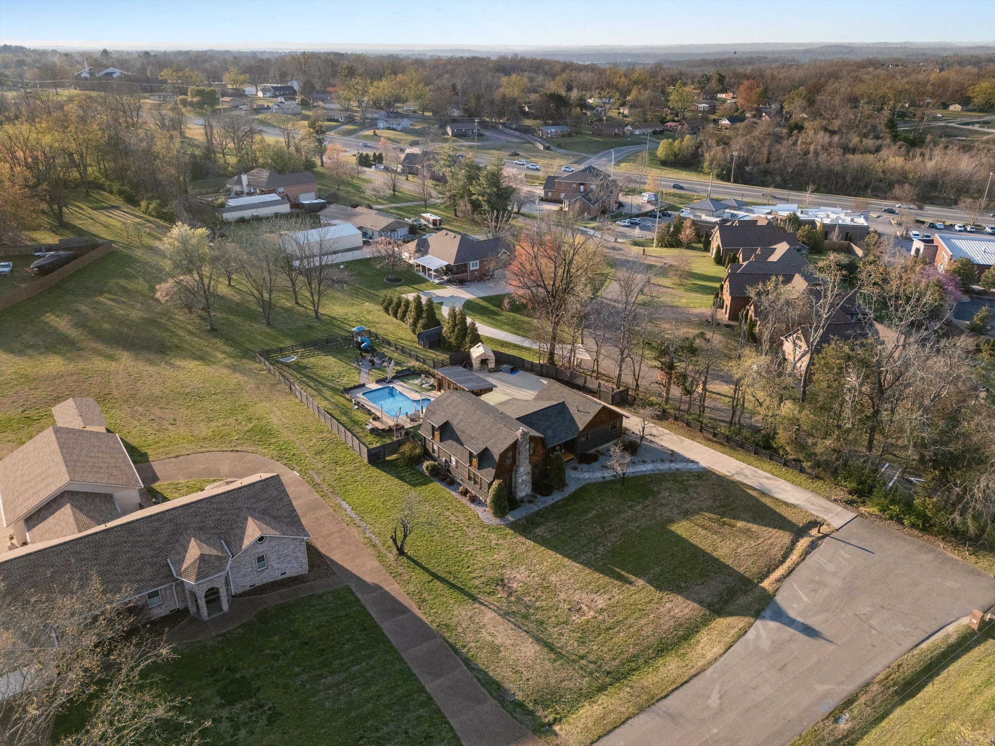 223 Hickory Trce